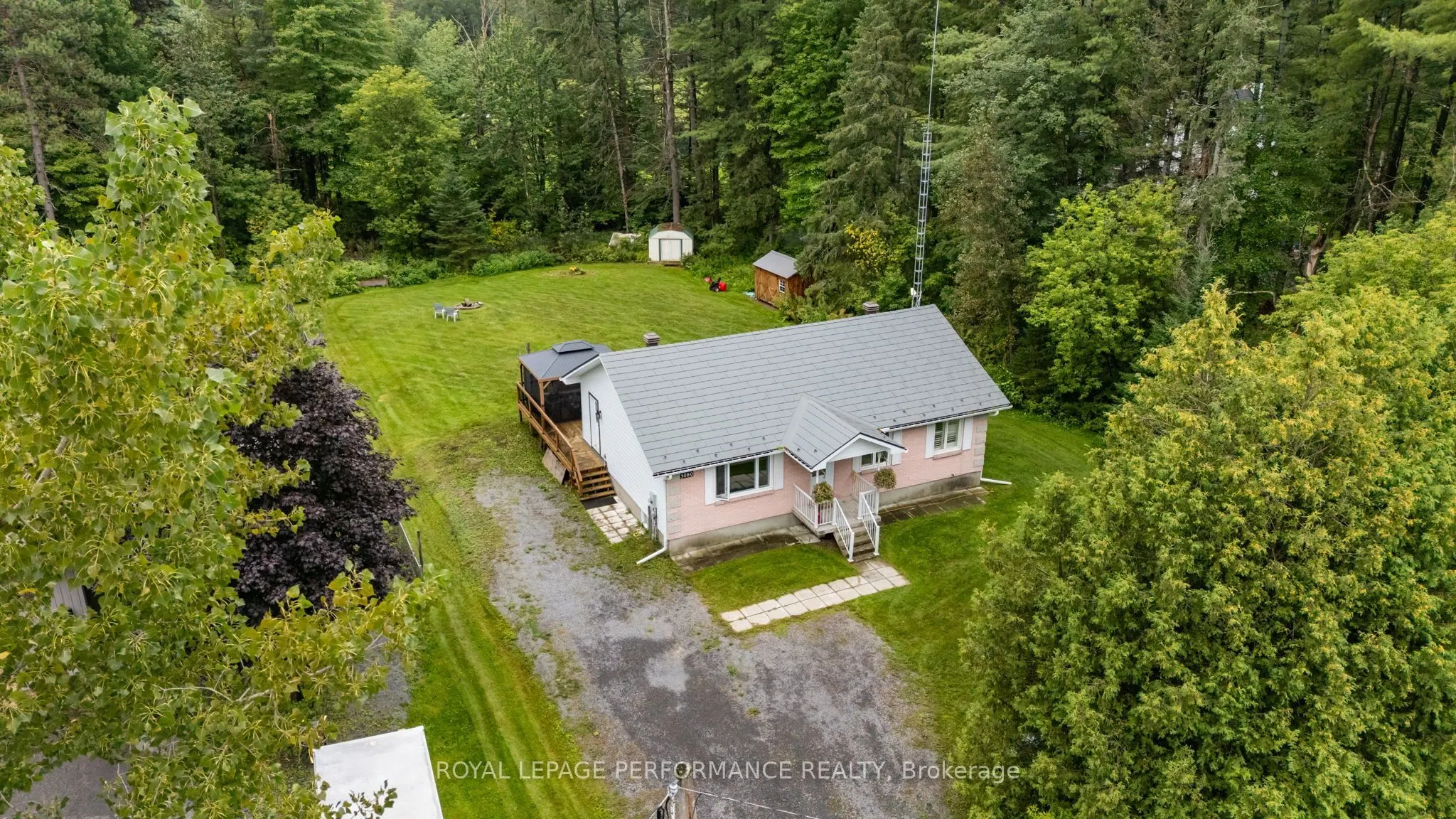 3080 Conc. 3 Plantagenet Road