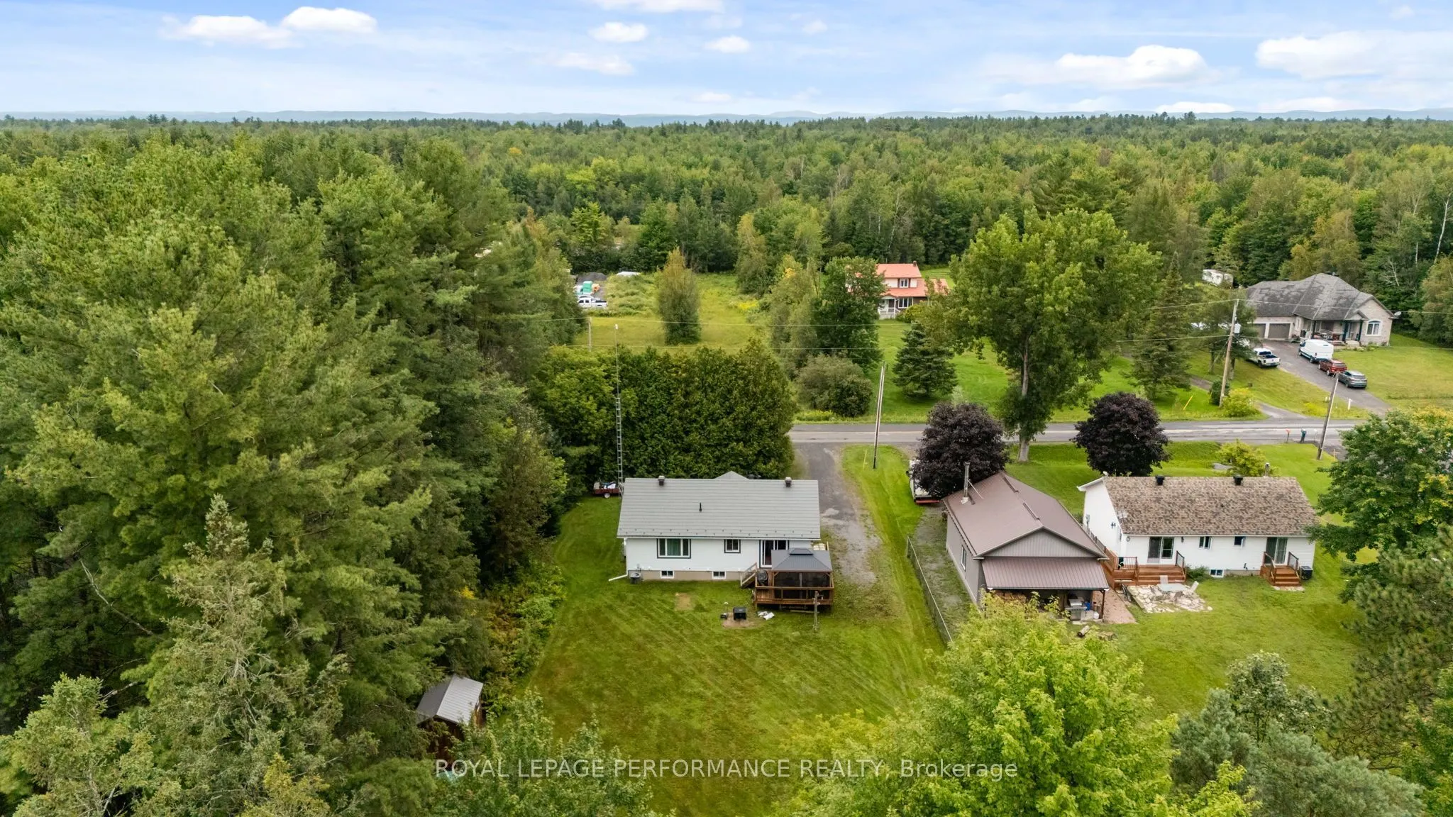 3080 Conc. 3 Plantagenet Road