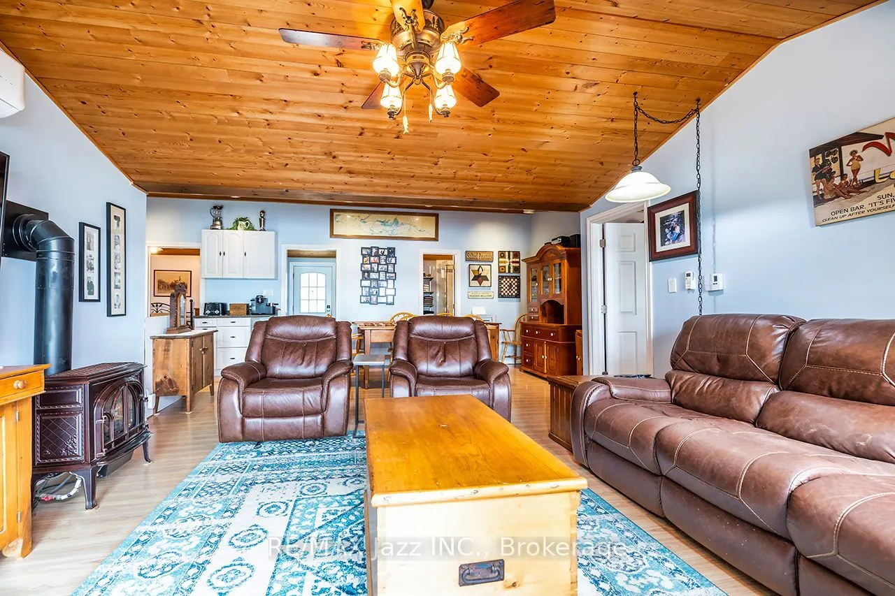 923 Silver Leaf Drive