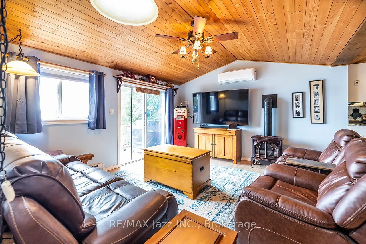 923 Silver Leaf Drive