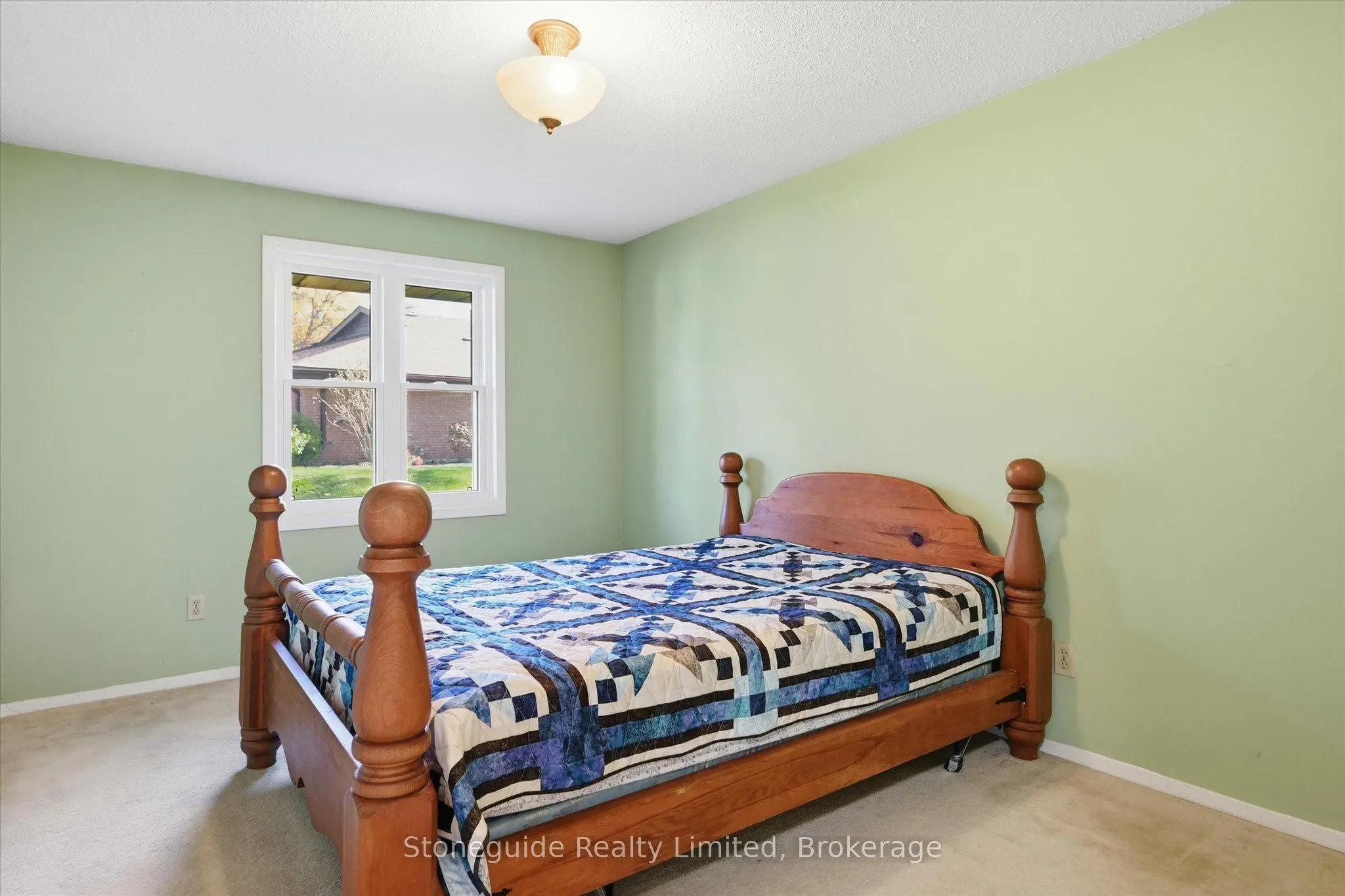 21 Paddock Wood #10