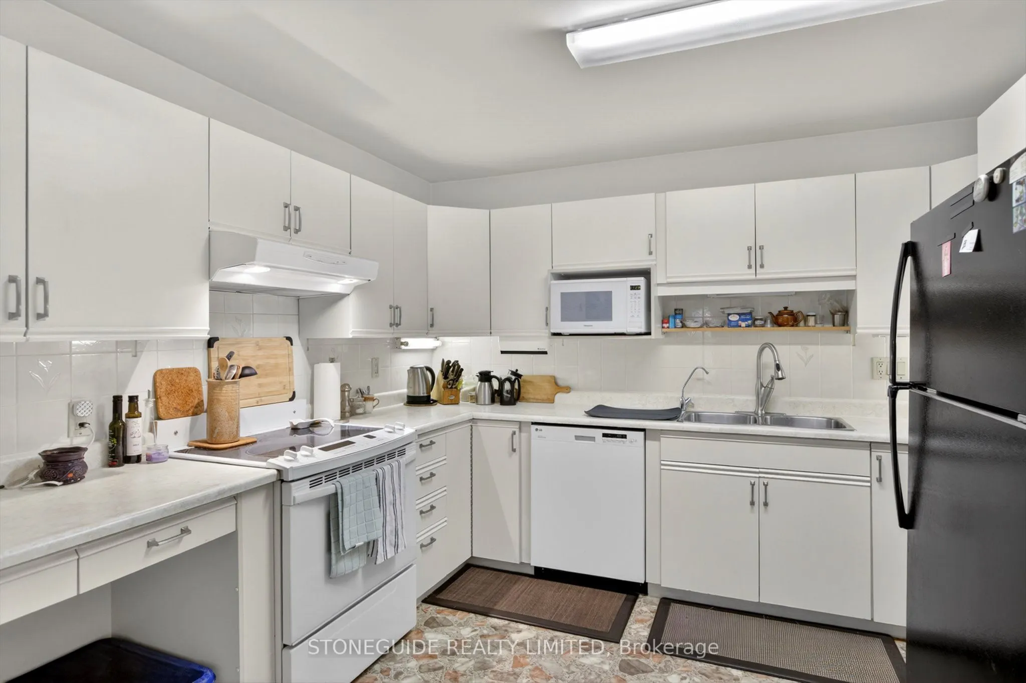 21 Paddock Wood #10