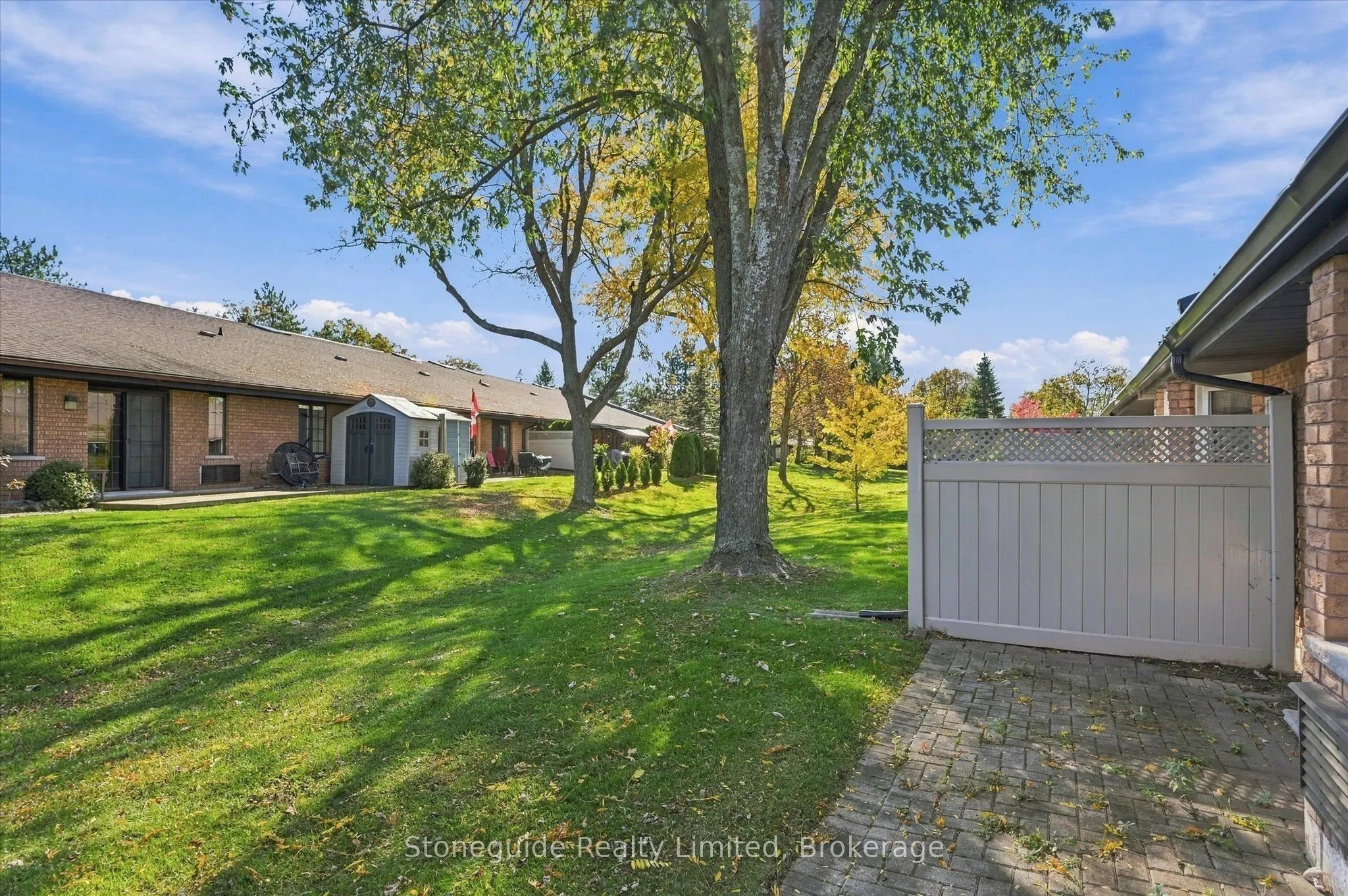 21 Paddock Wood #10