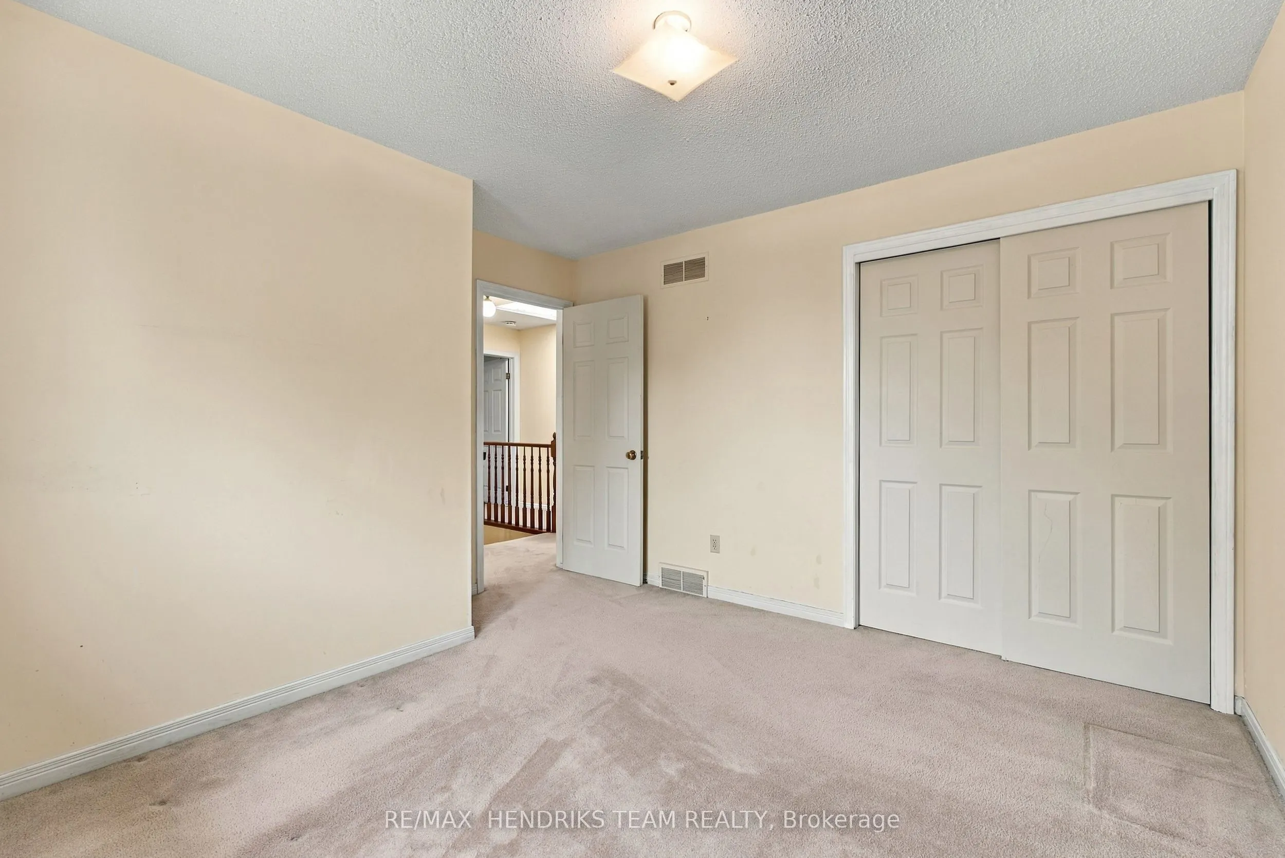 17 Farmington Drive