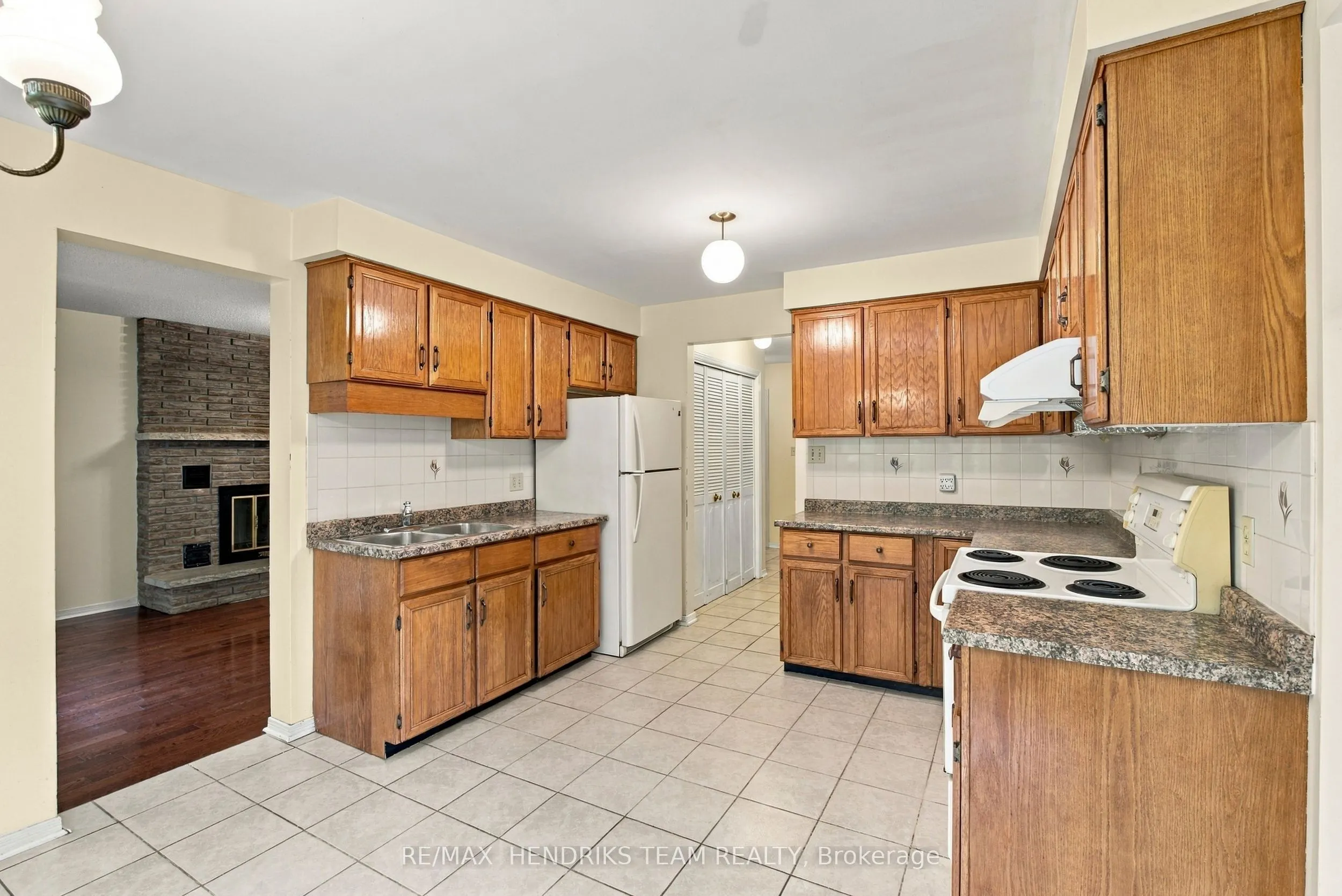 17 Farmington Drive