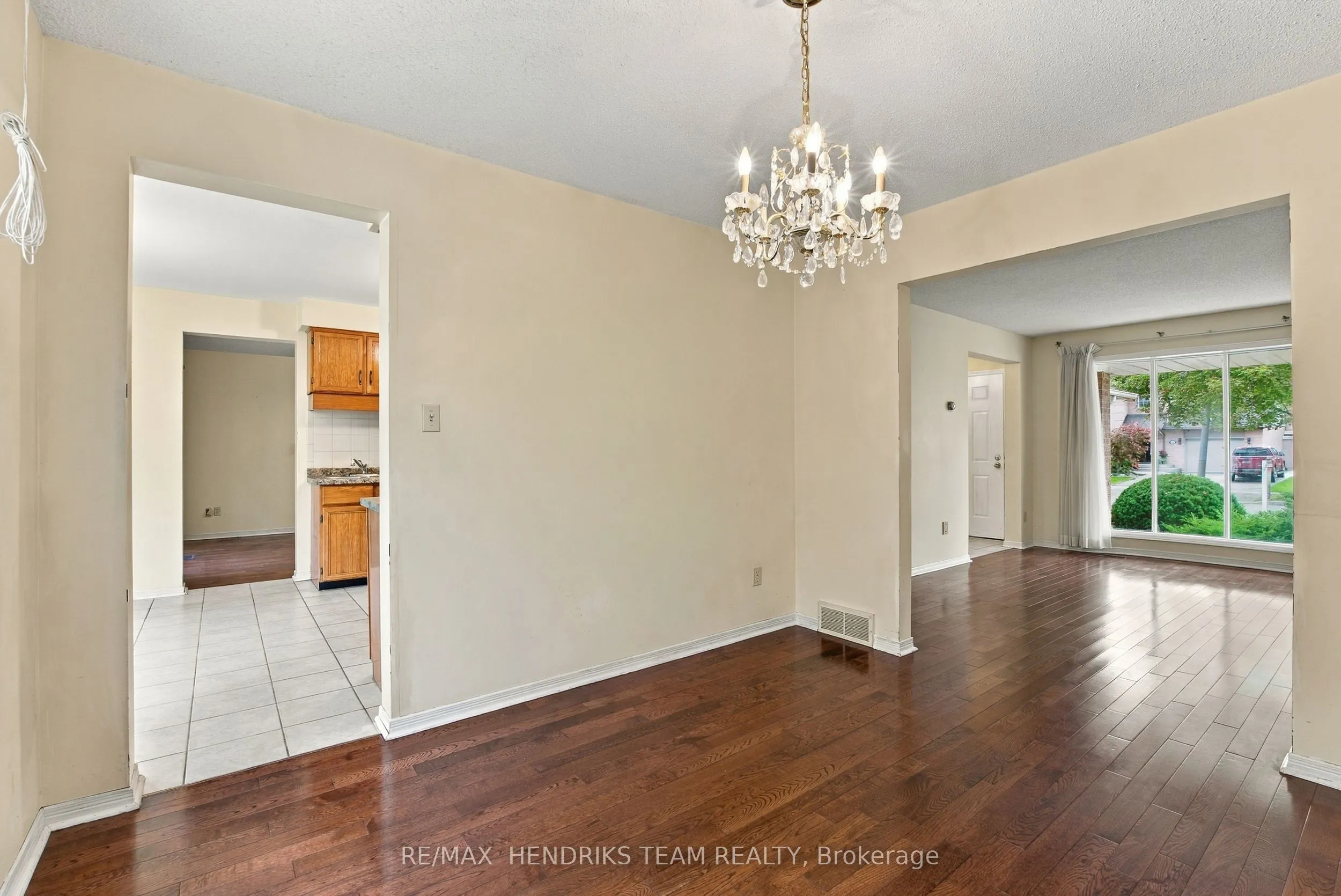 17 Farmington Drive