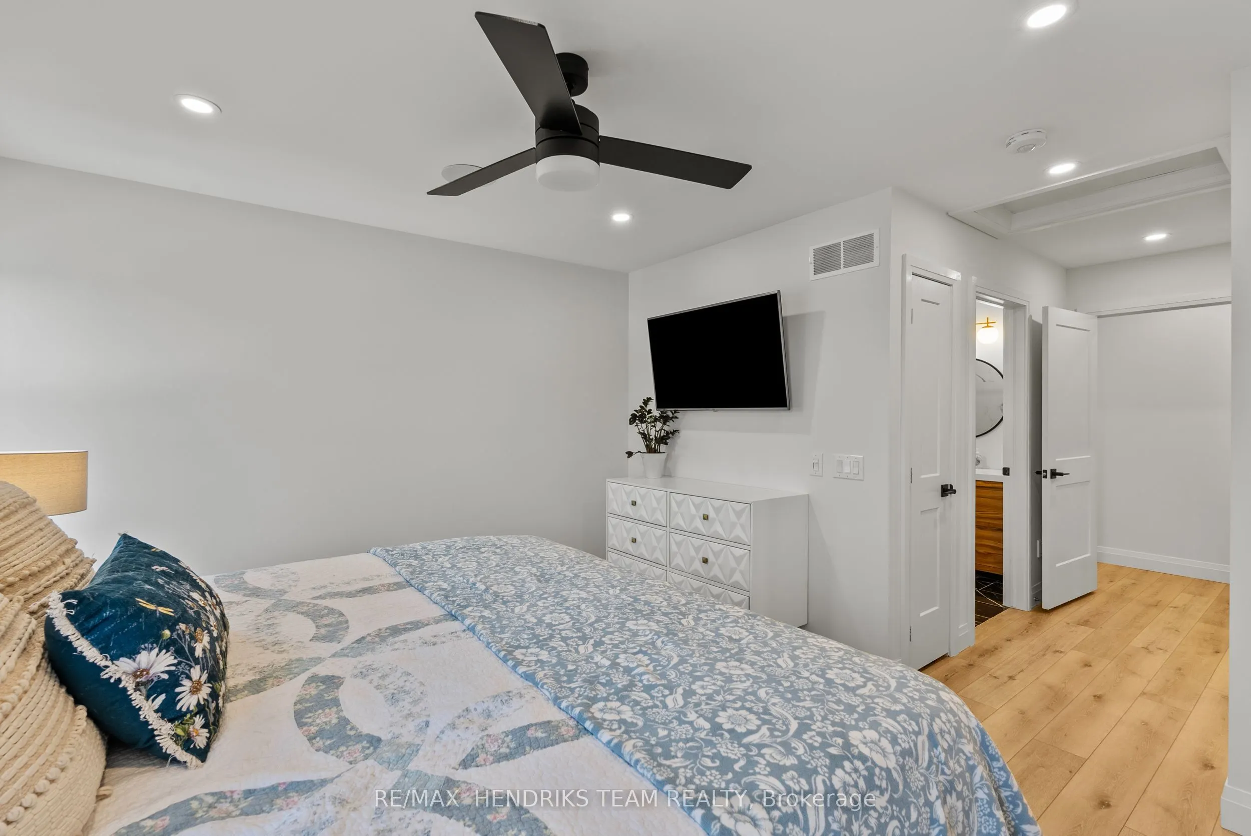 24 Prospect Avenue