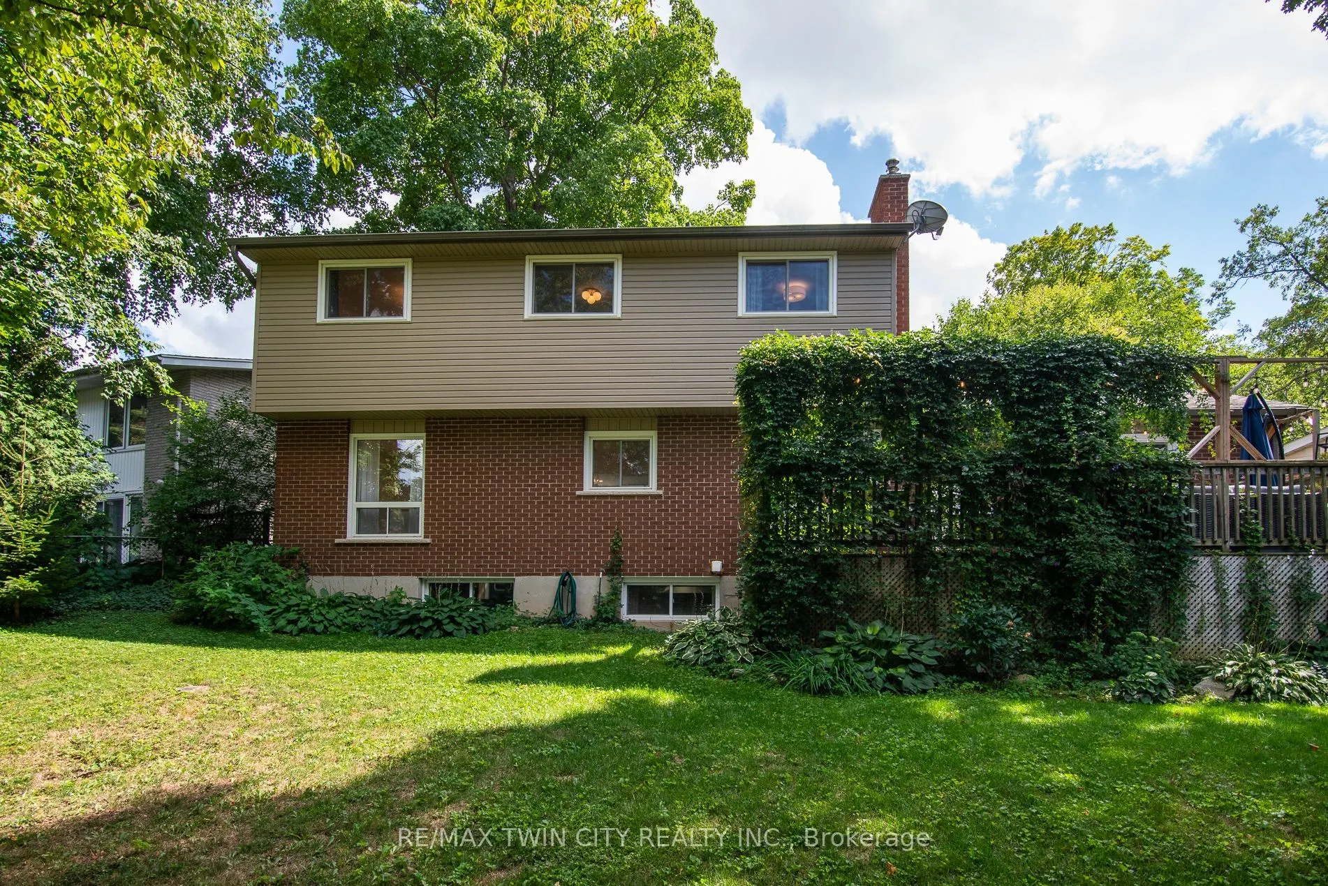 51 Murrayhill Court