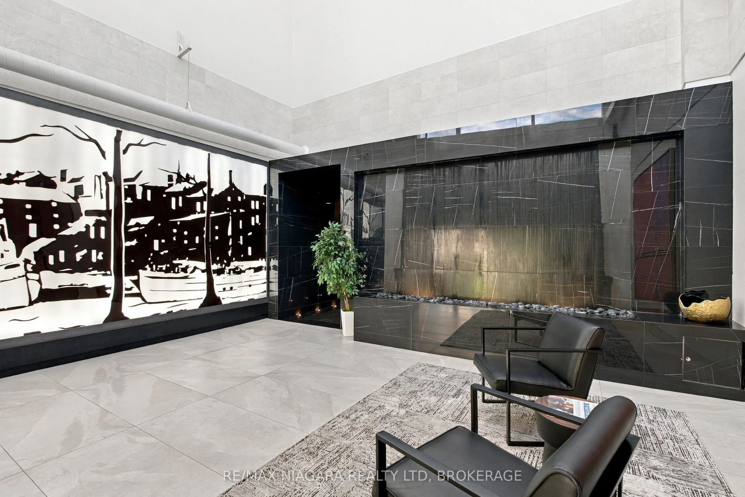 77 Yates Street #201