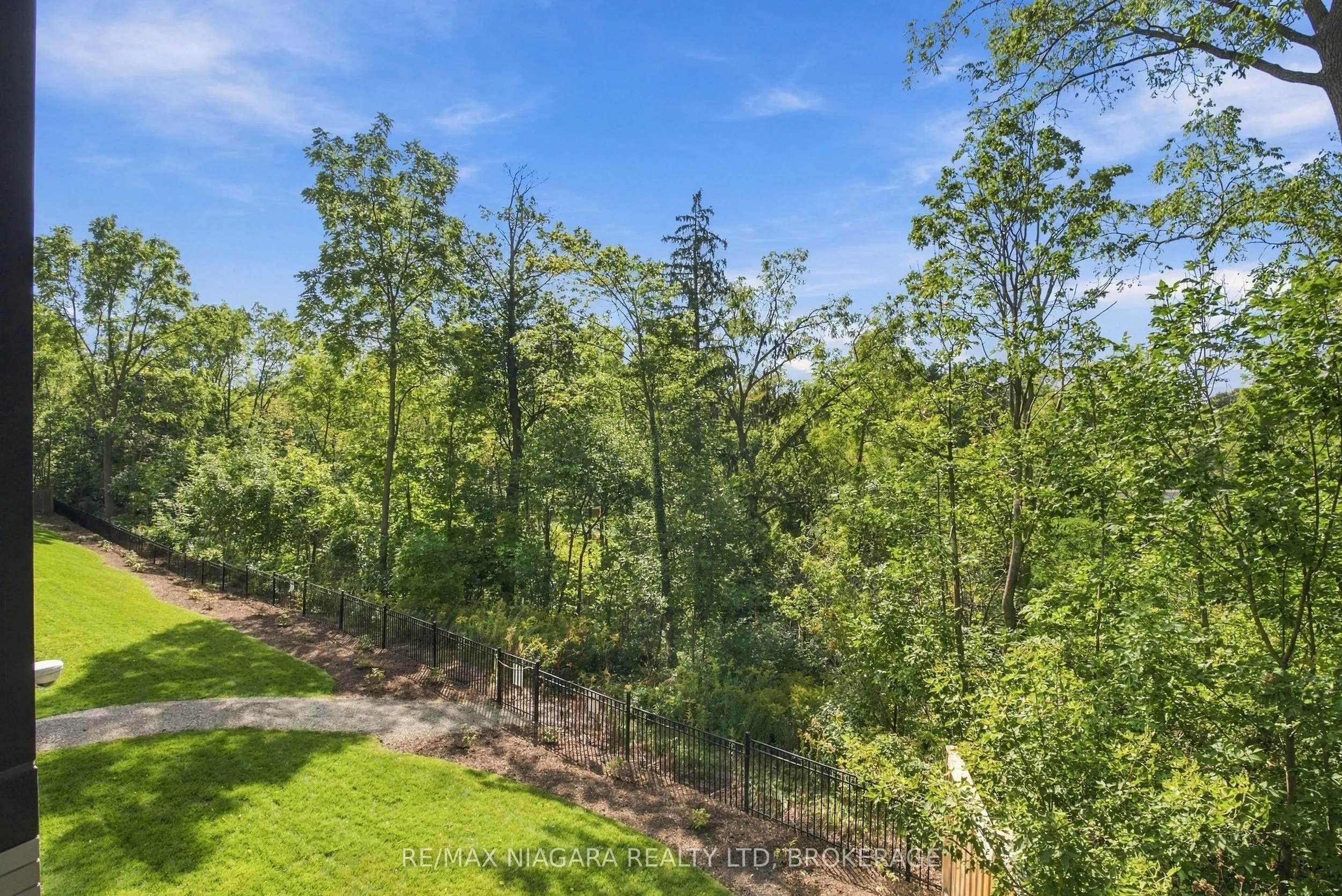 77 Yates Street #201
