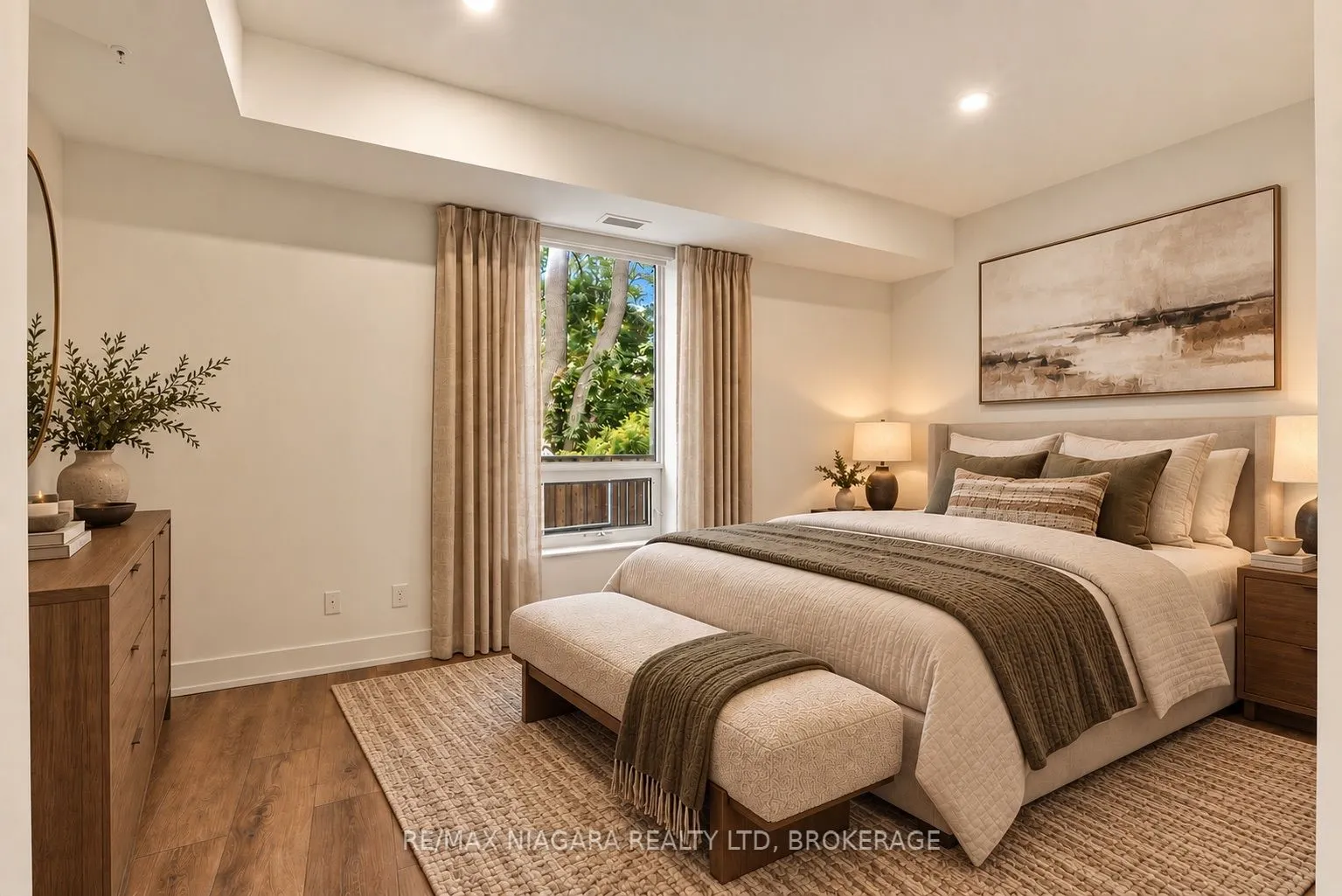 77 Yates Street #201