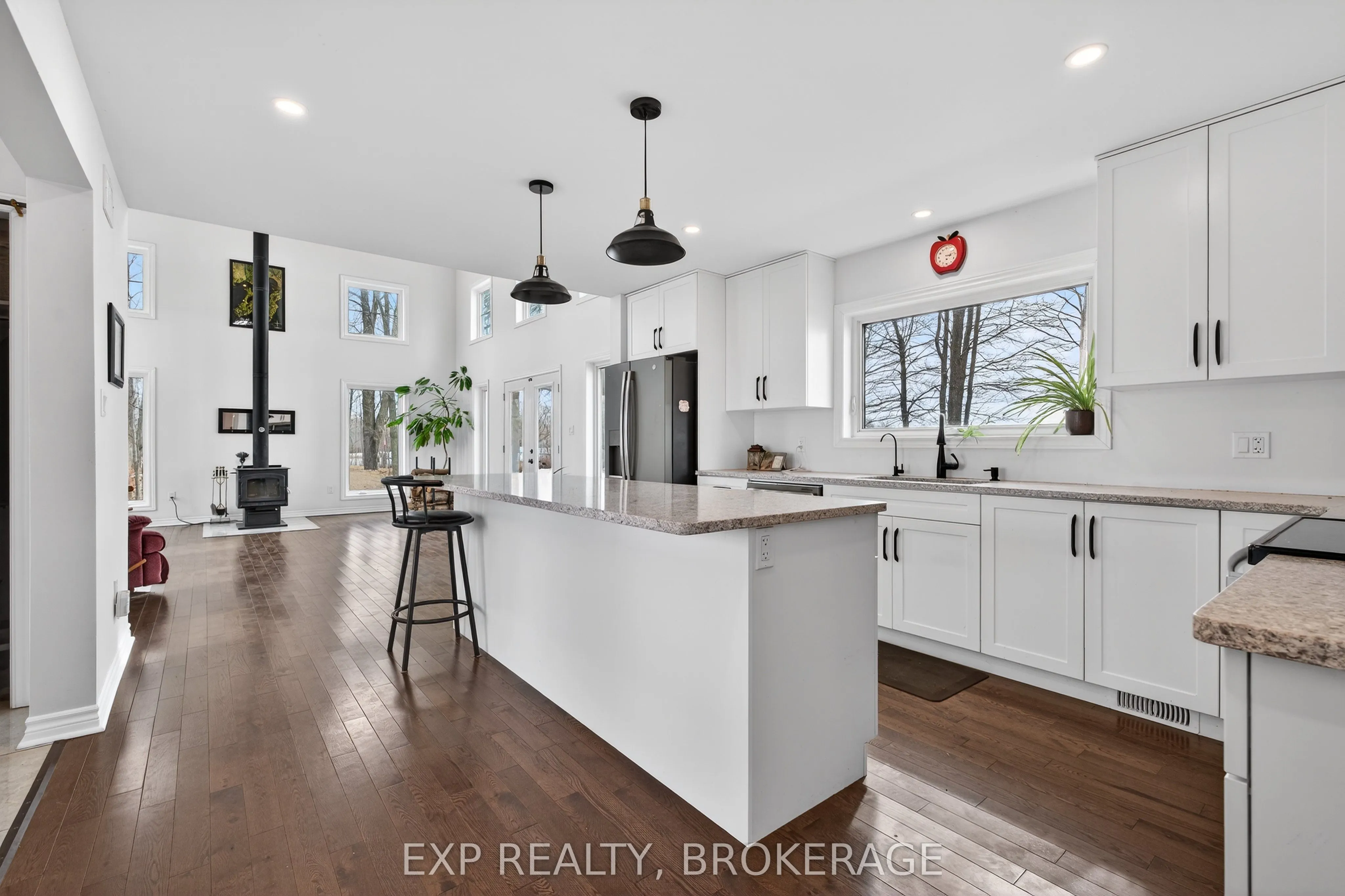 3855 HIDEAWAY Lane