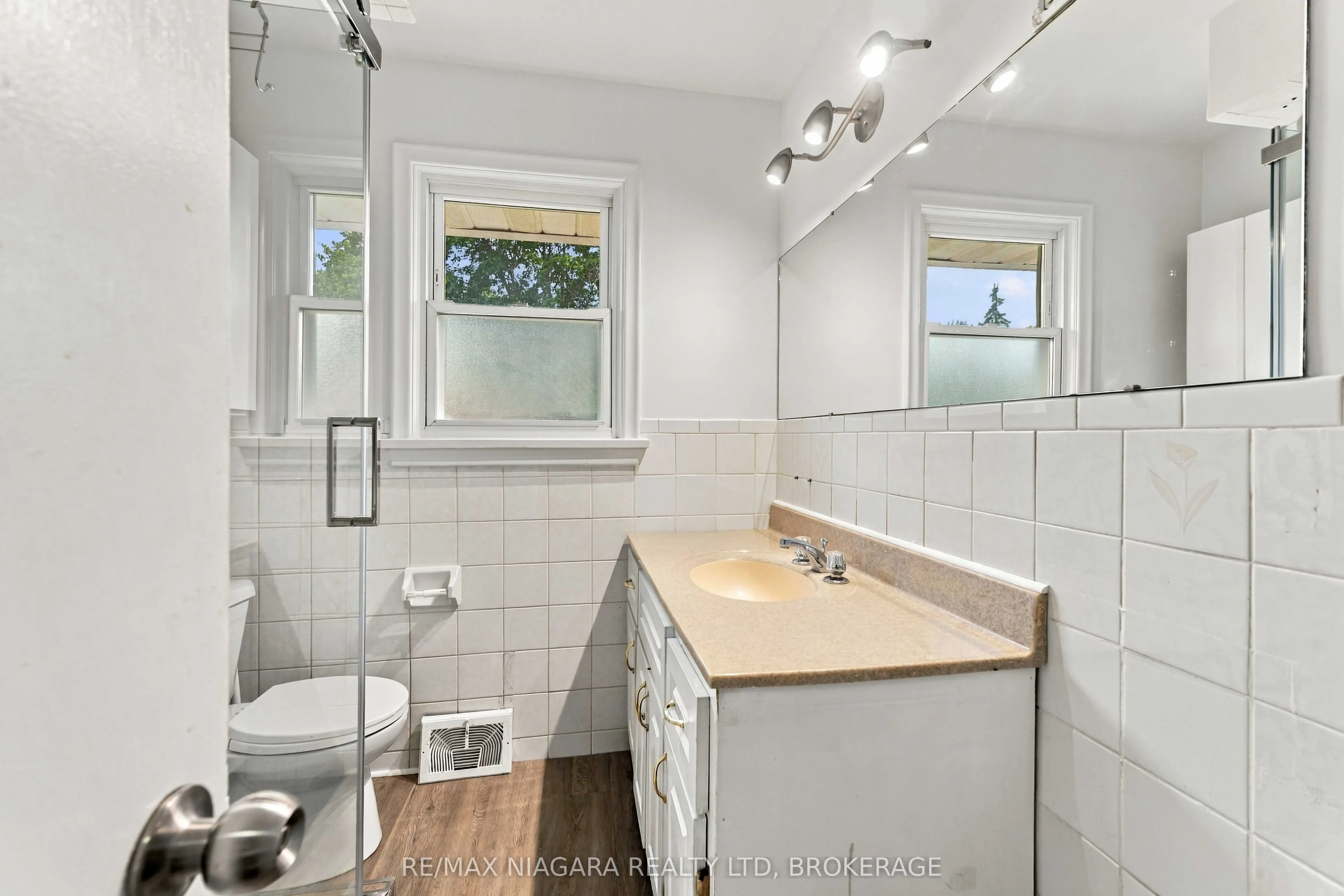 29 Glengarry Road