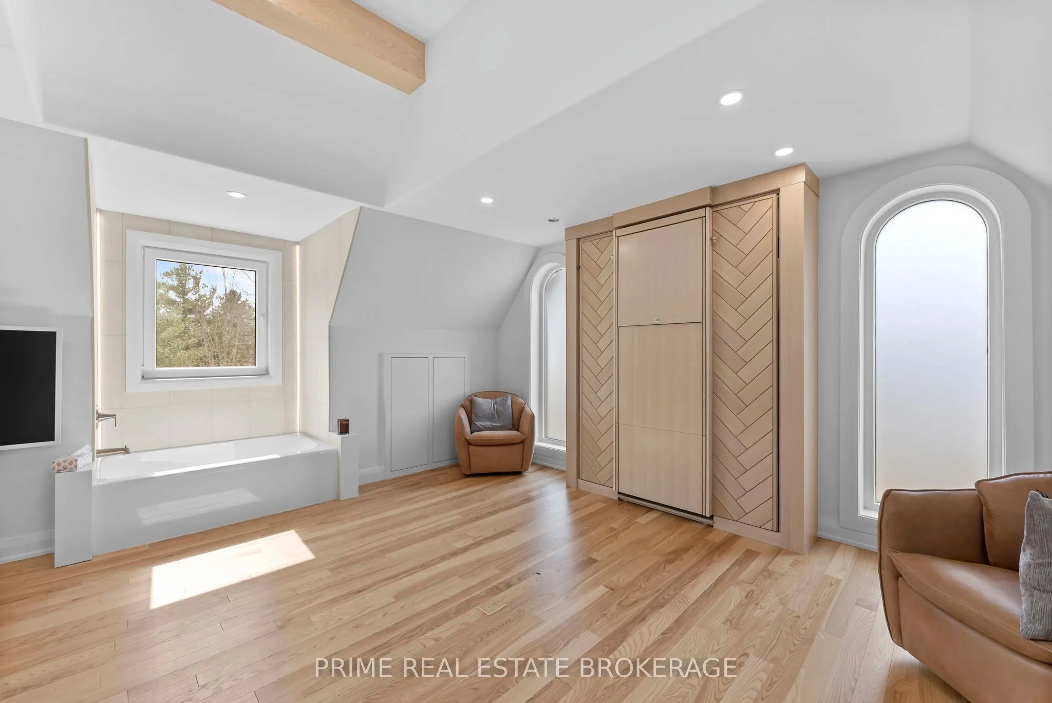 575 Emily Street