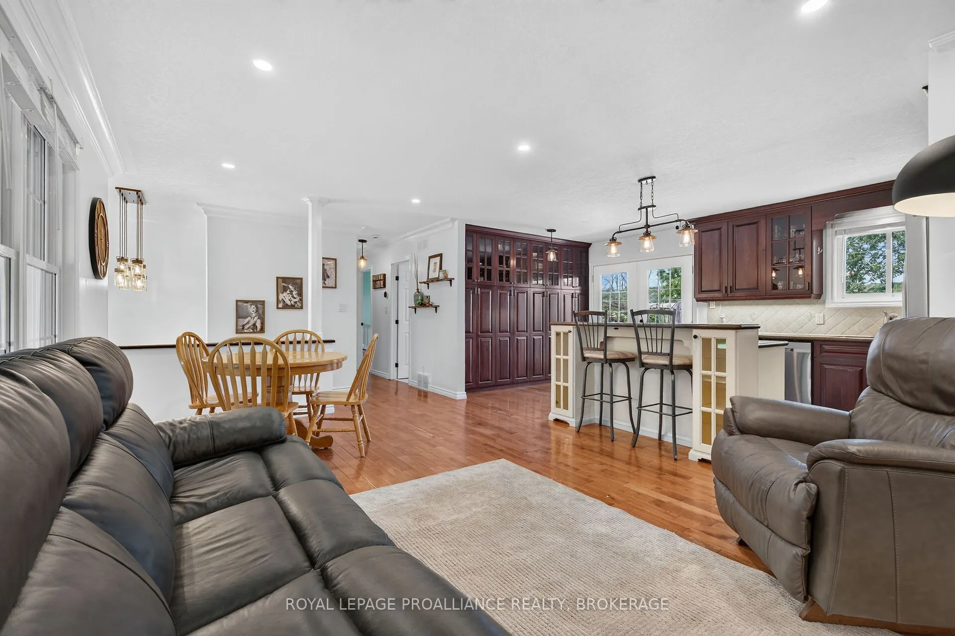 691 Aylmer Crescent