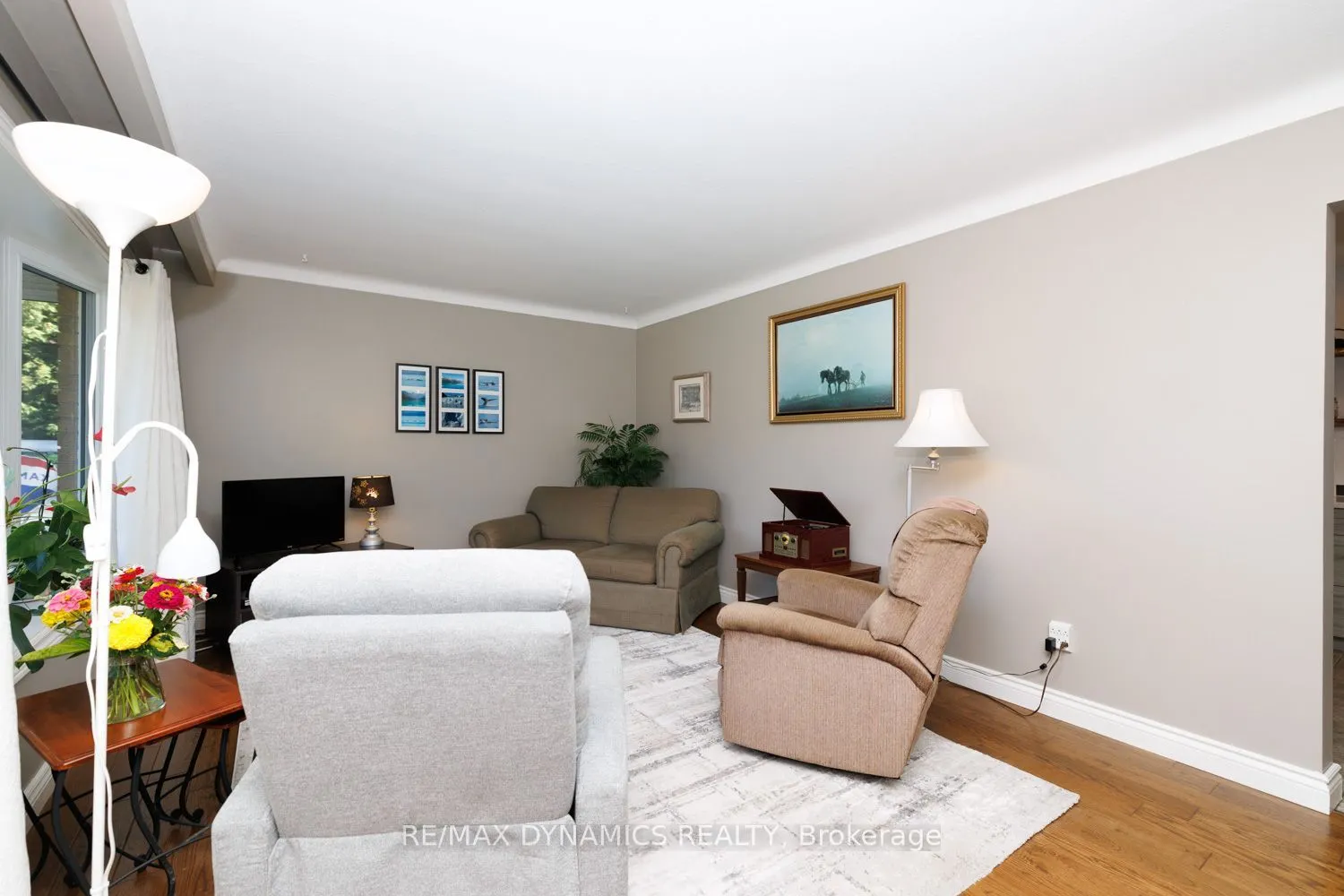 2728 Red Maple Avenue