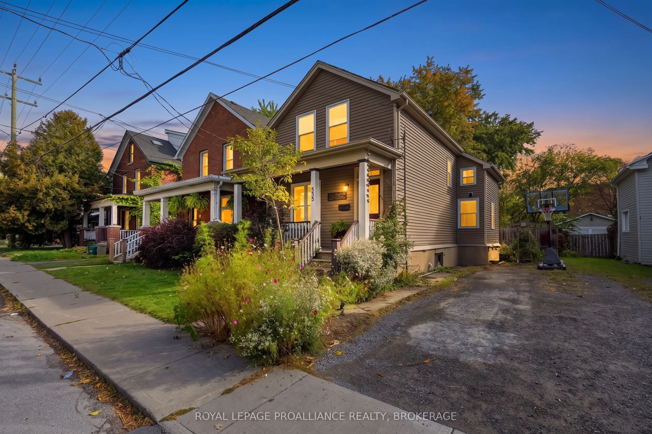 535 Albert Street