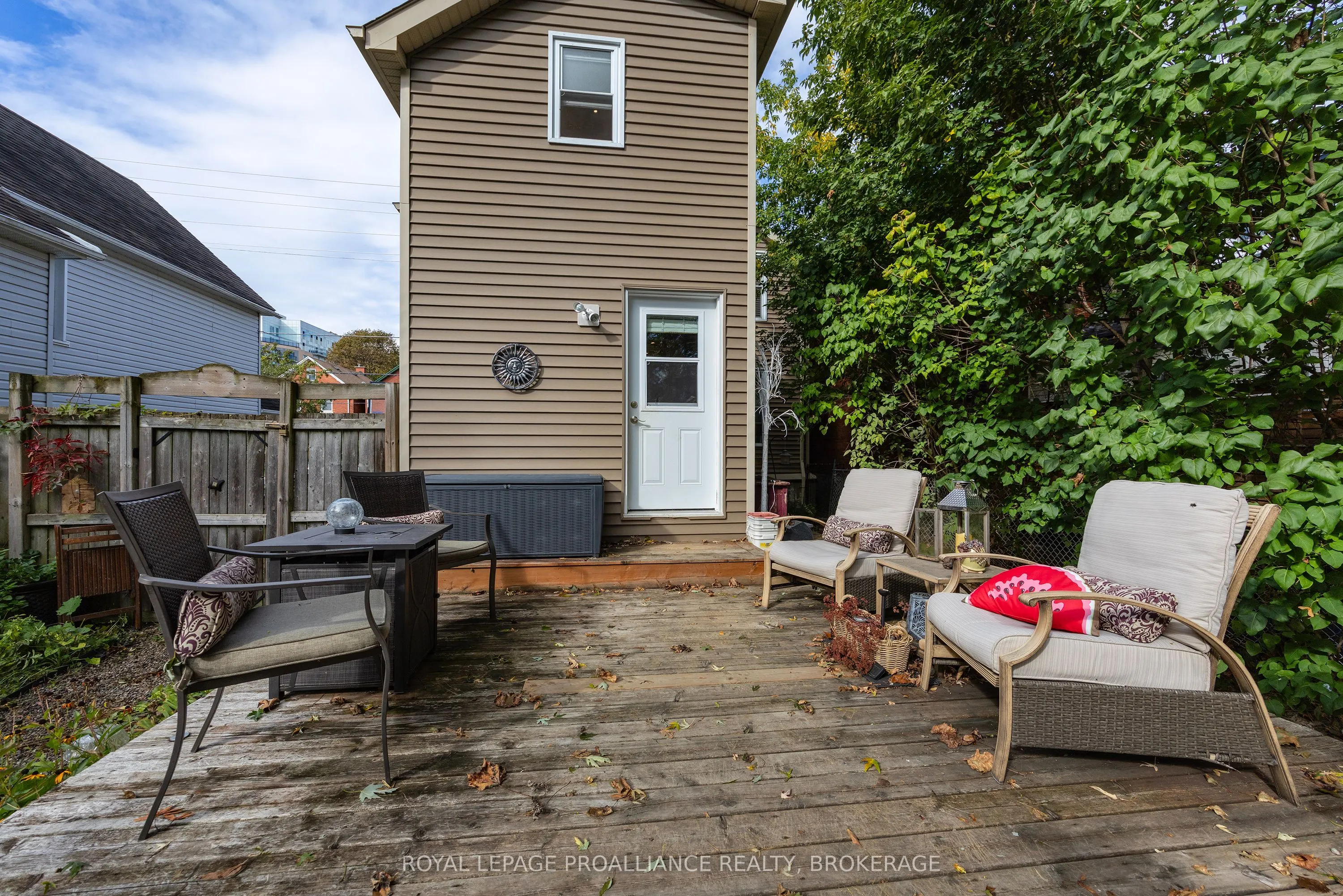 535 Albert Street