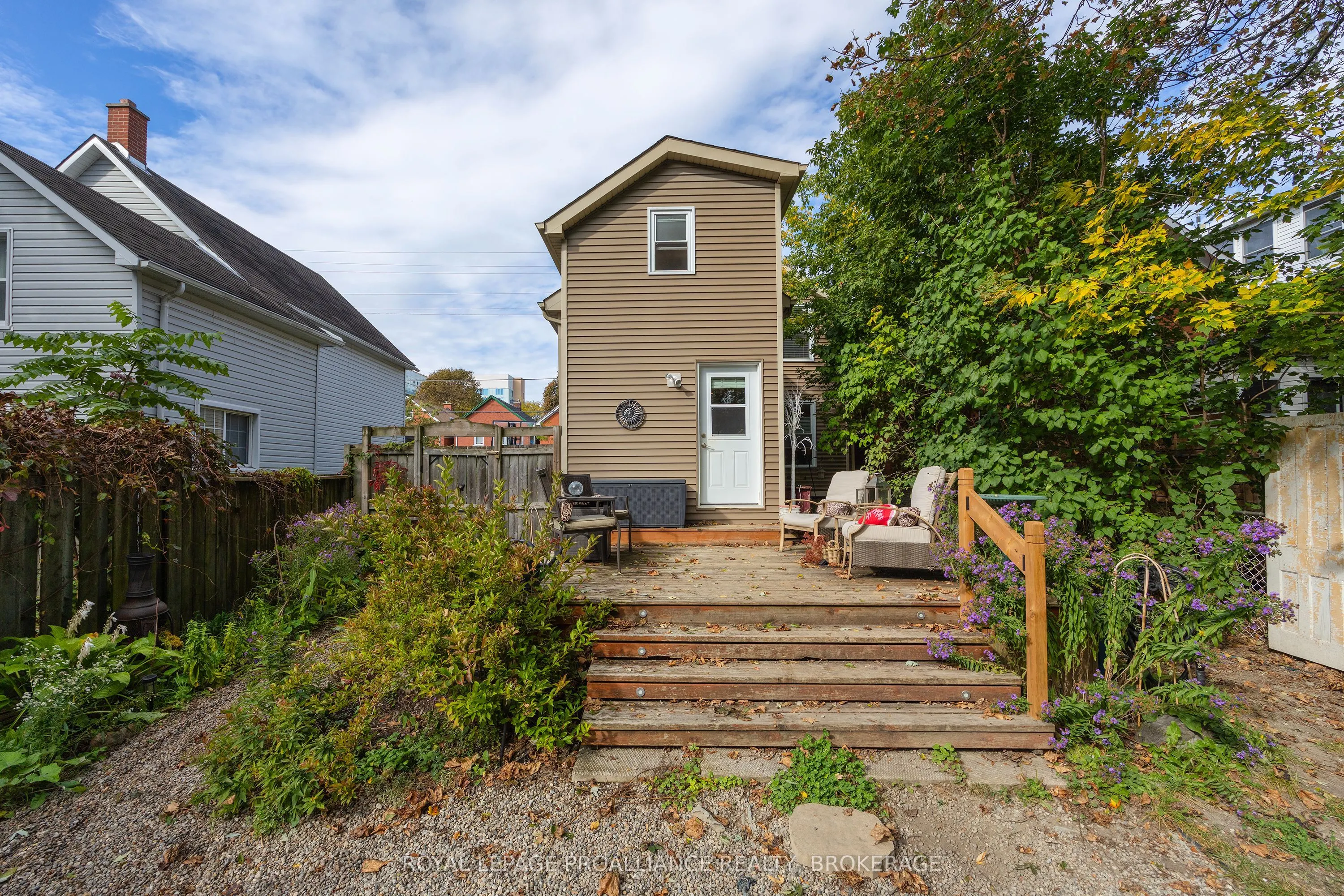 535 Albert Street