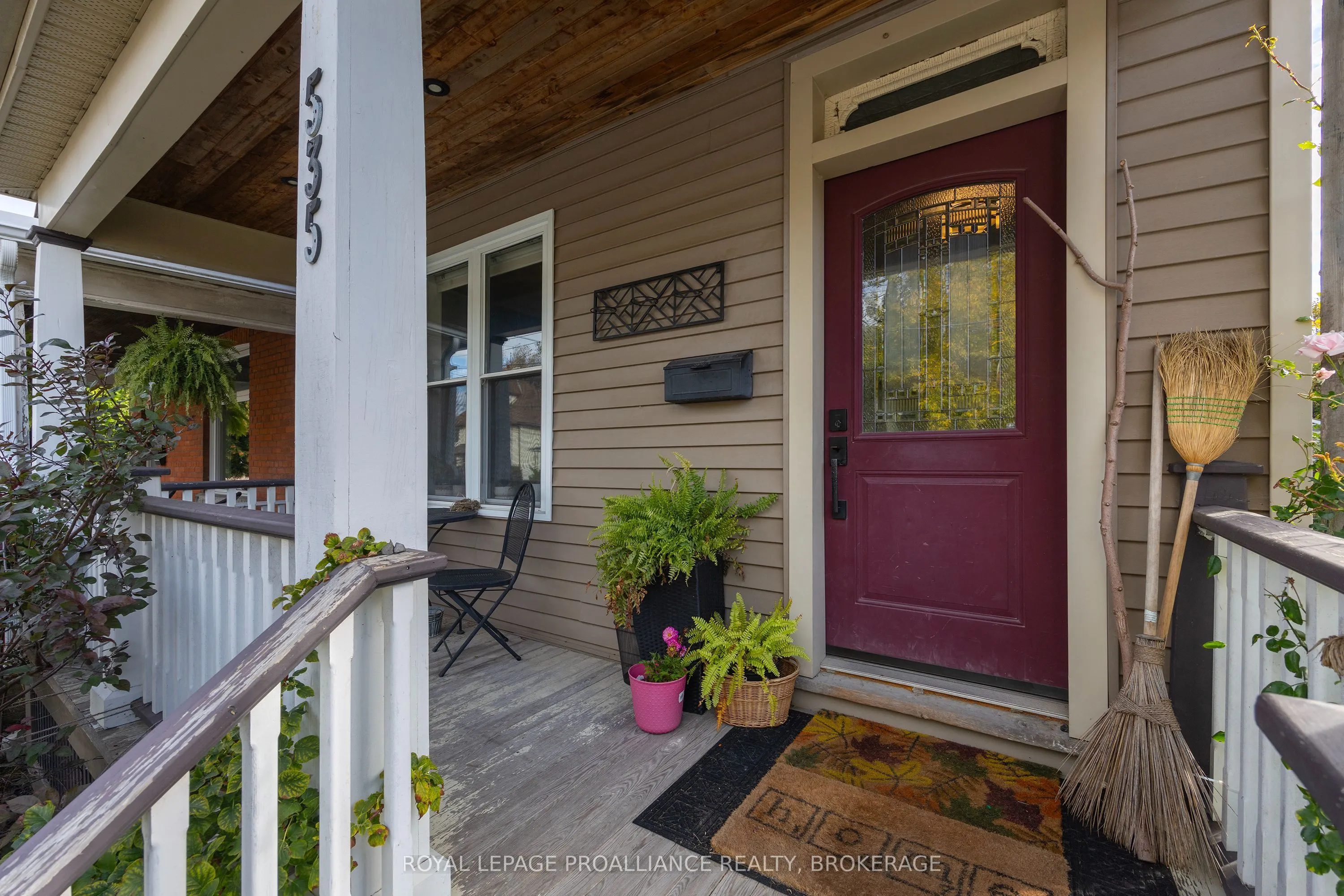 535 Albert Street