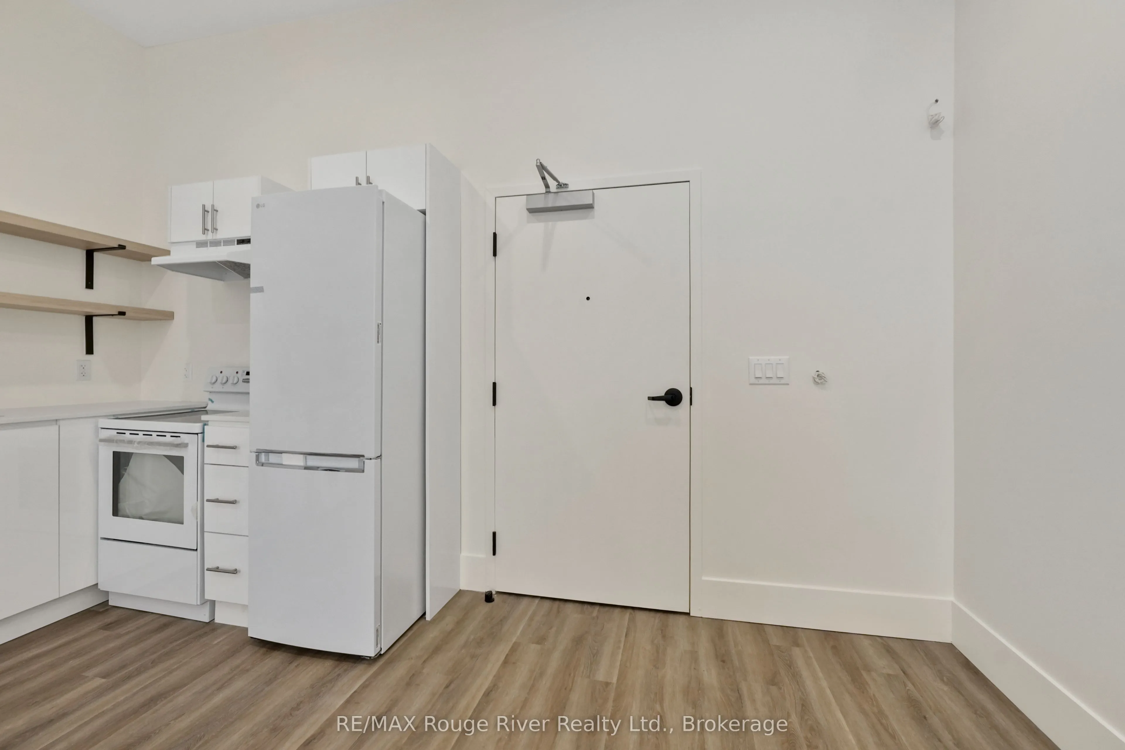 29a King Street W #203