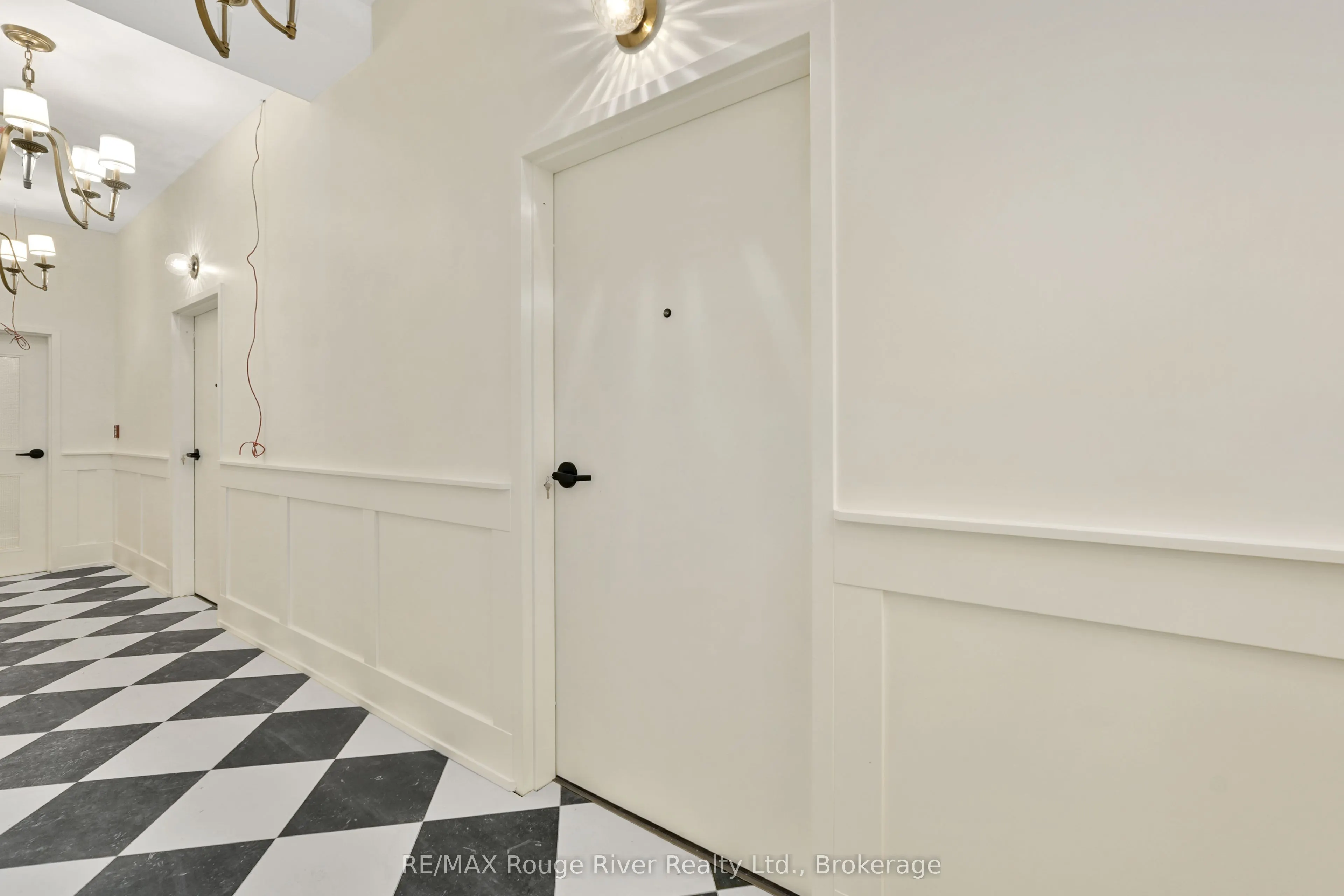 29a King Street W #203