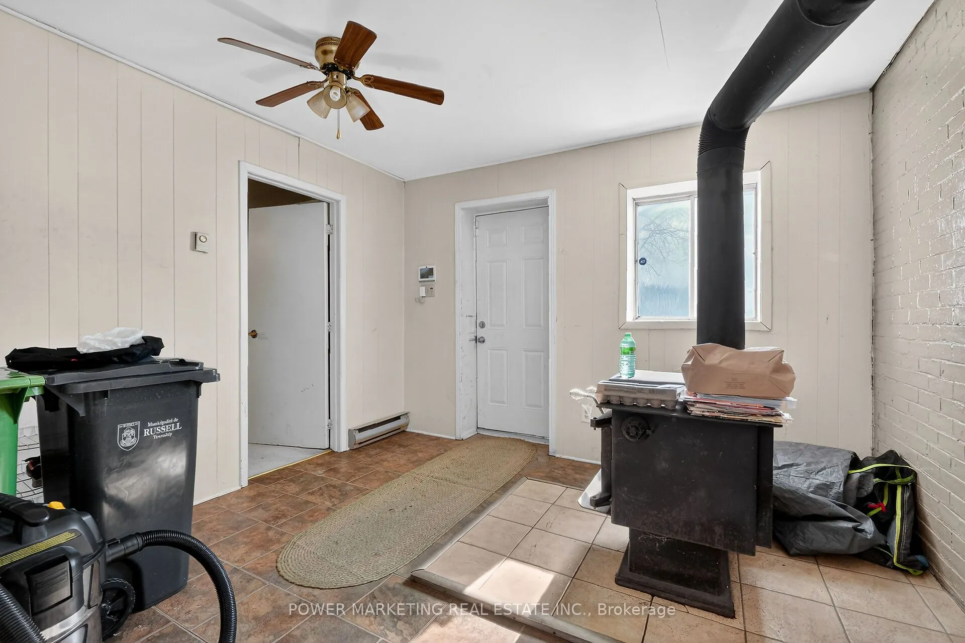 955 ST GUILLAUME Road