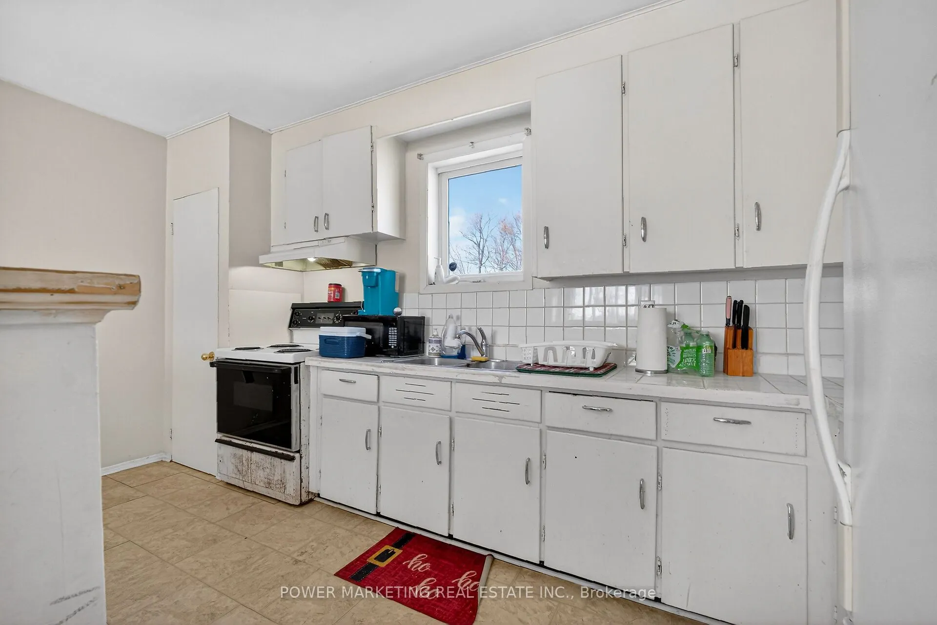 955 ST GUILLAUME Road