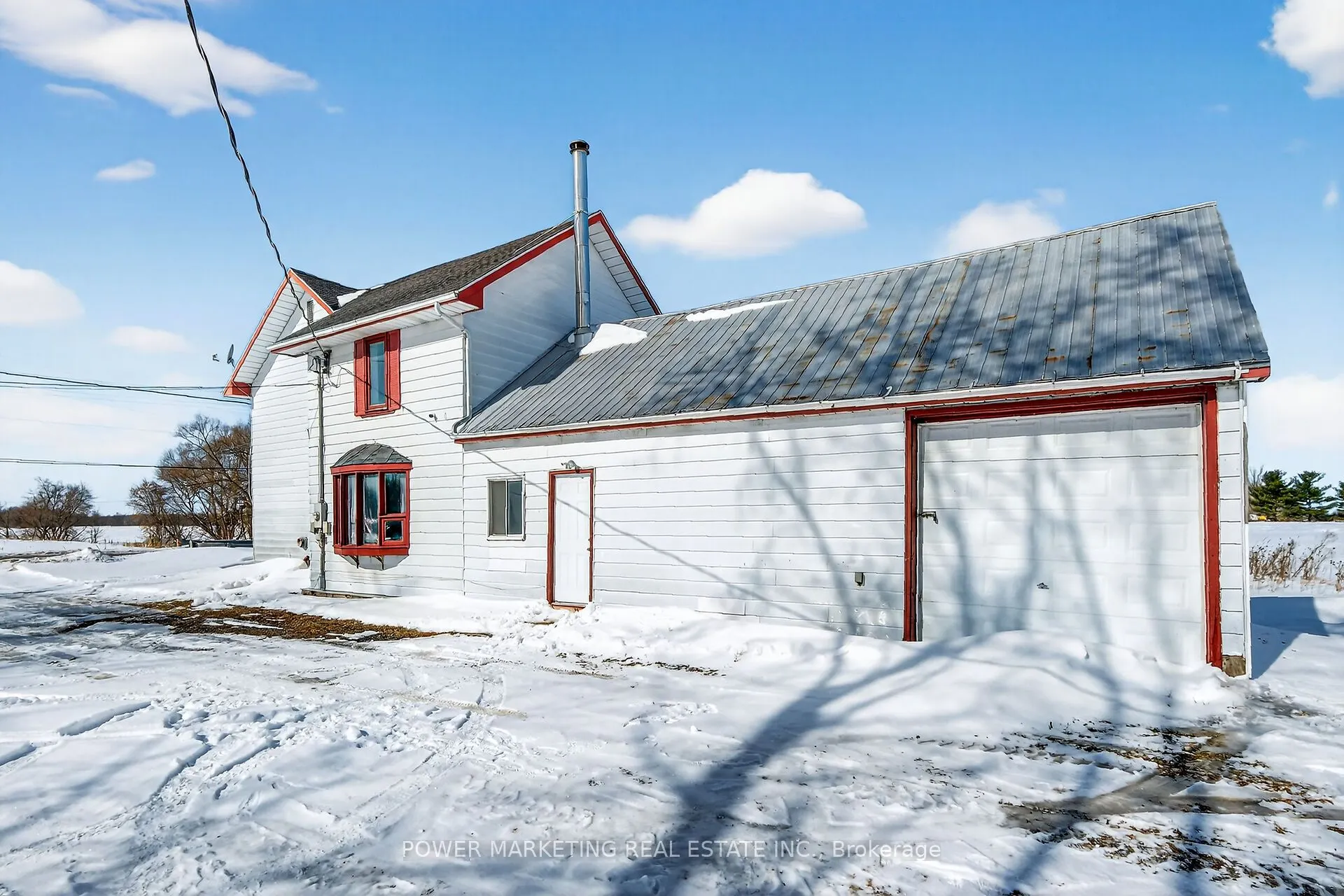 955 ST GUILLAUME Road