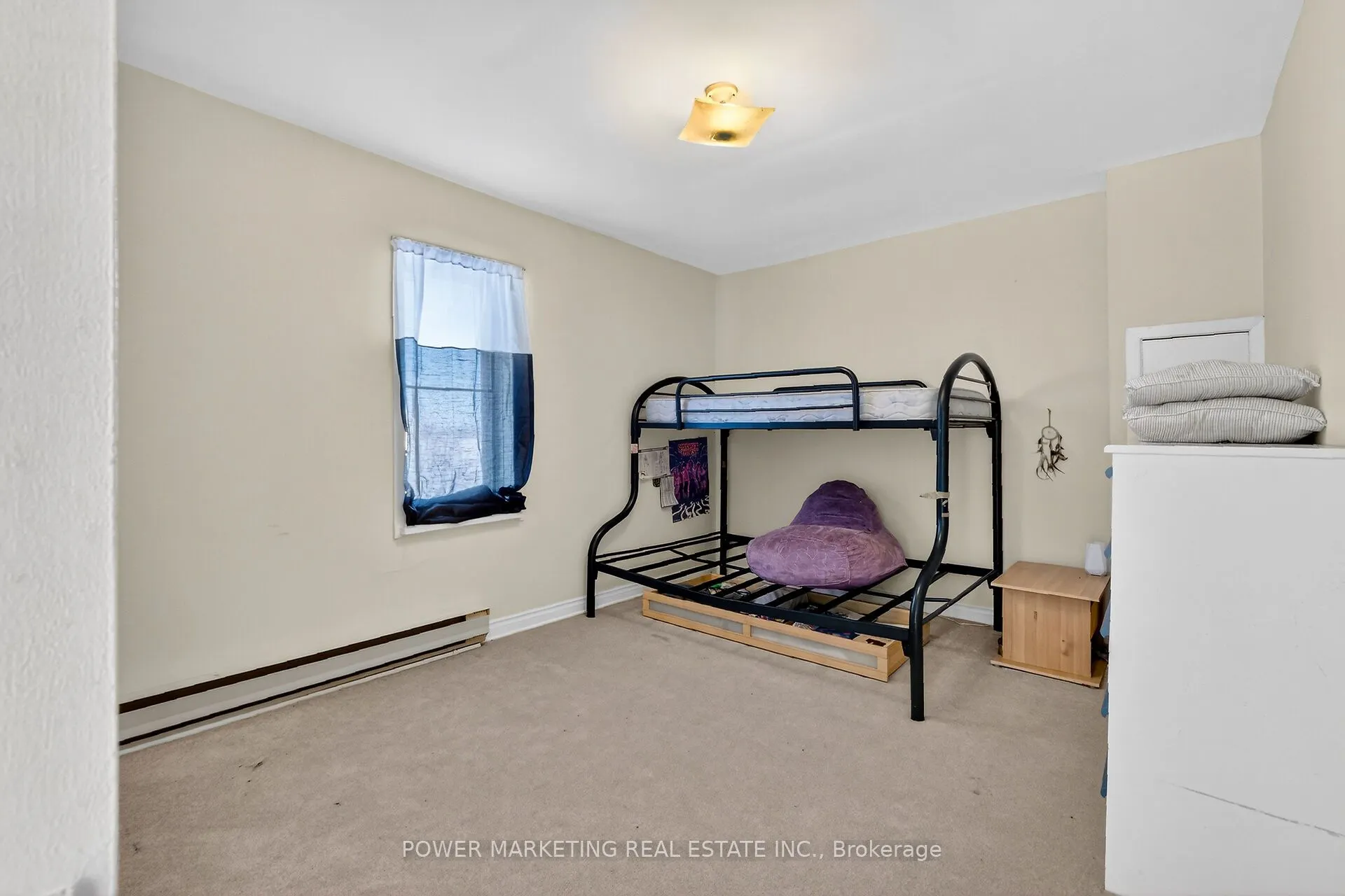 955 ST GUILLAUME Road