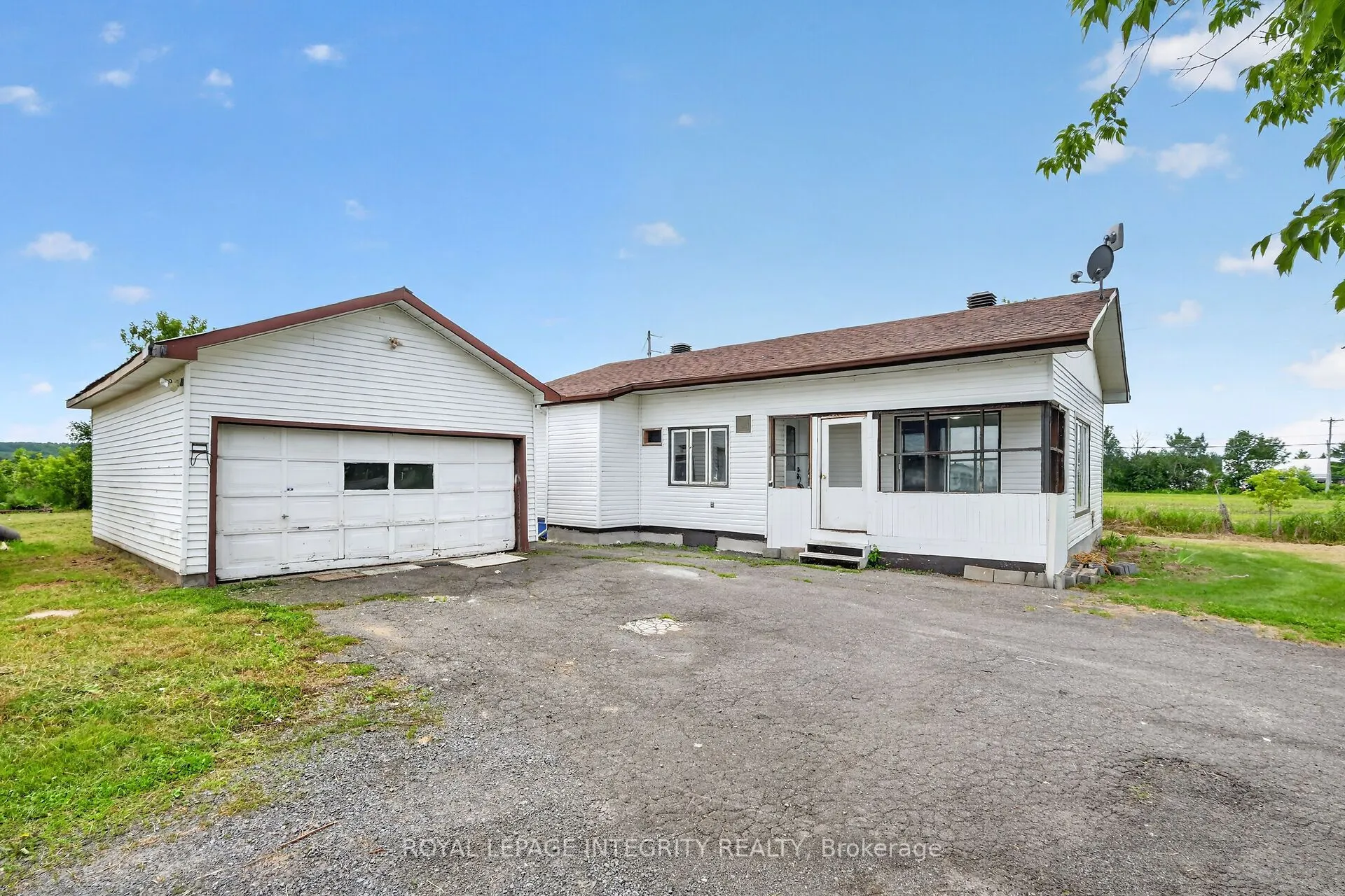 3156 Old Highway 17 Road