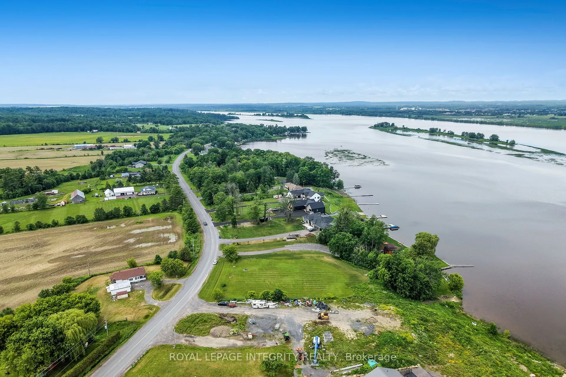 3156 Old Highway 17 Road