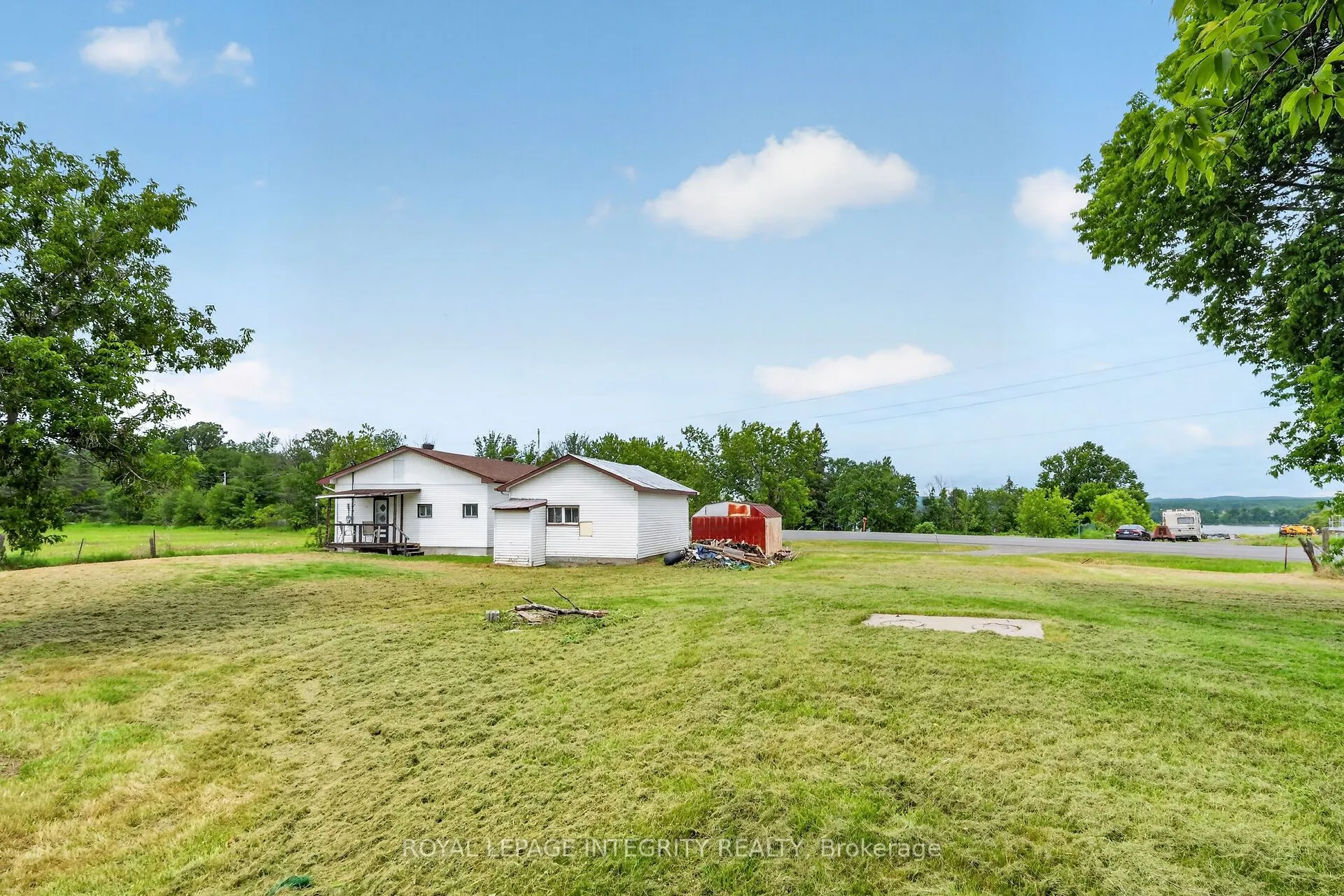 3156 Old Highway 17 Road