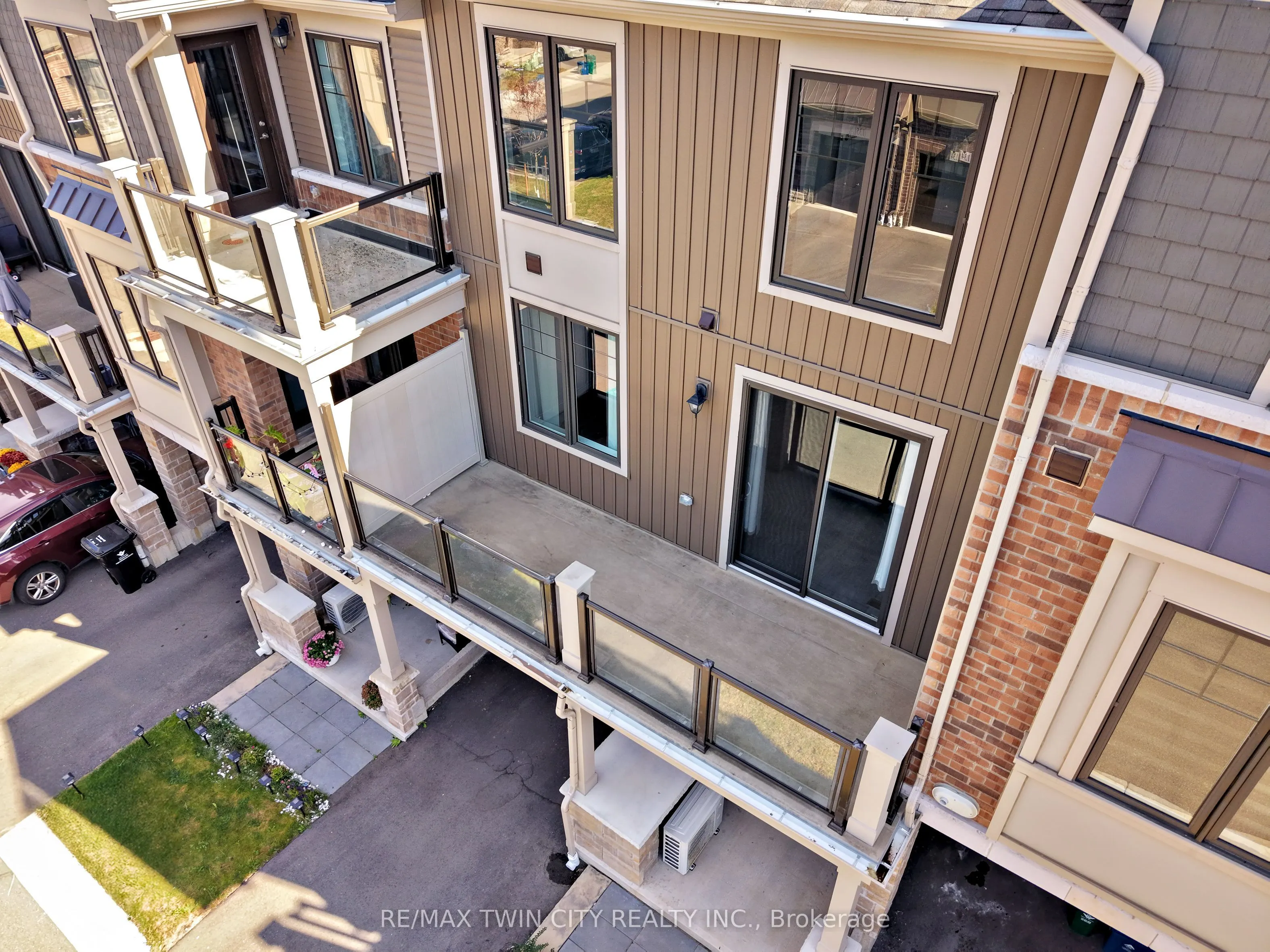 10 Birmingham Drive #129