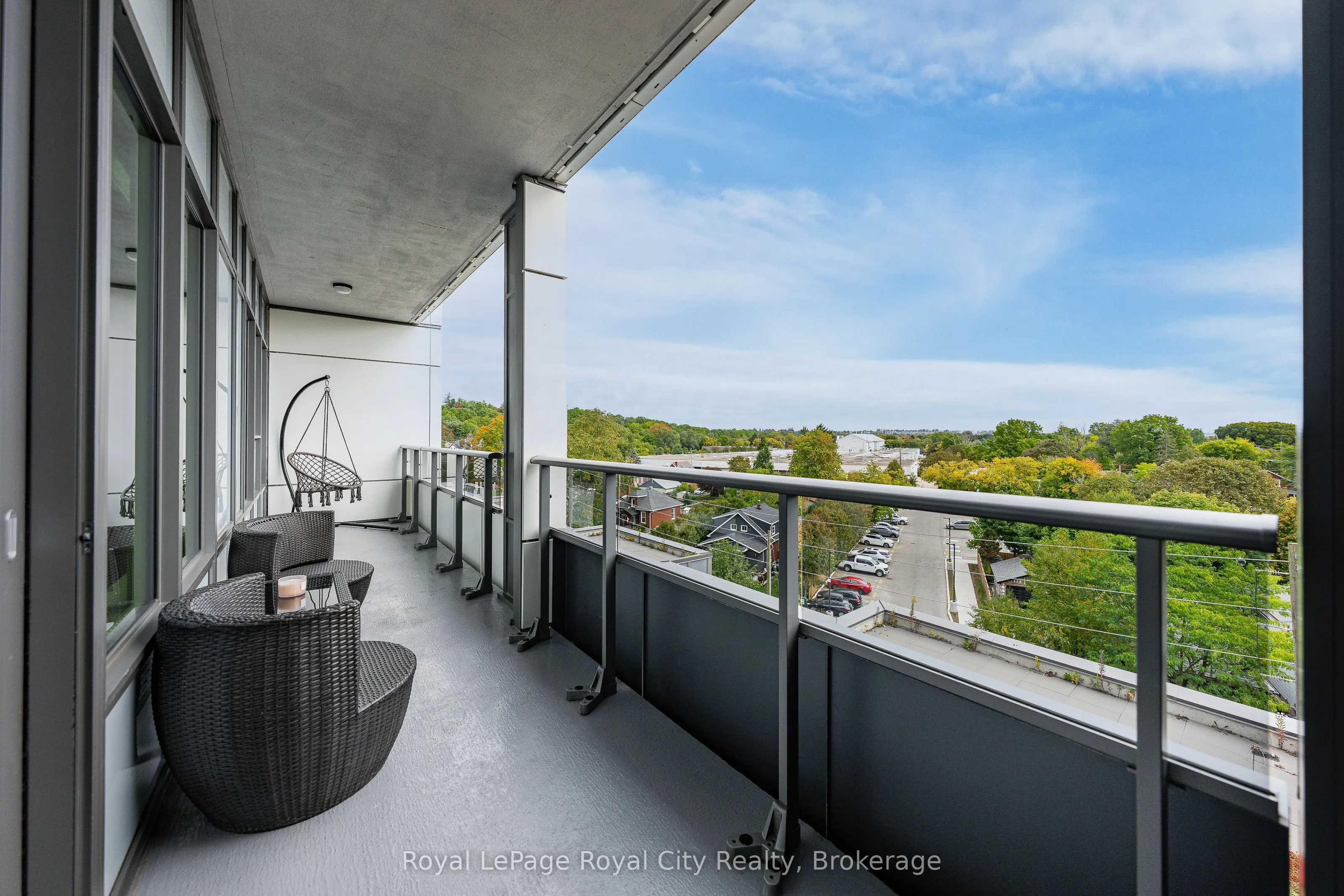 73 Arthur Street S #504