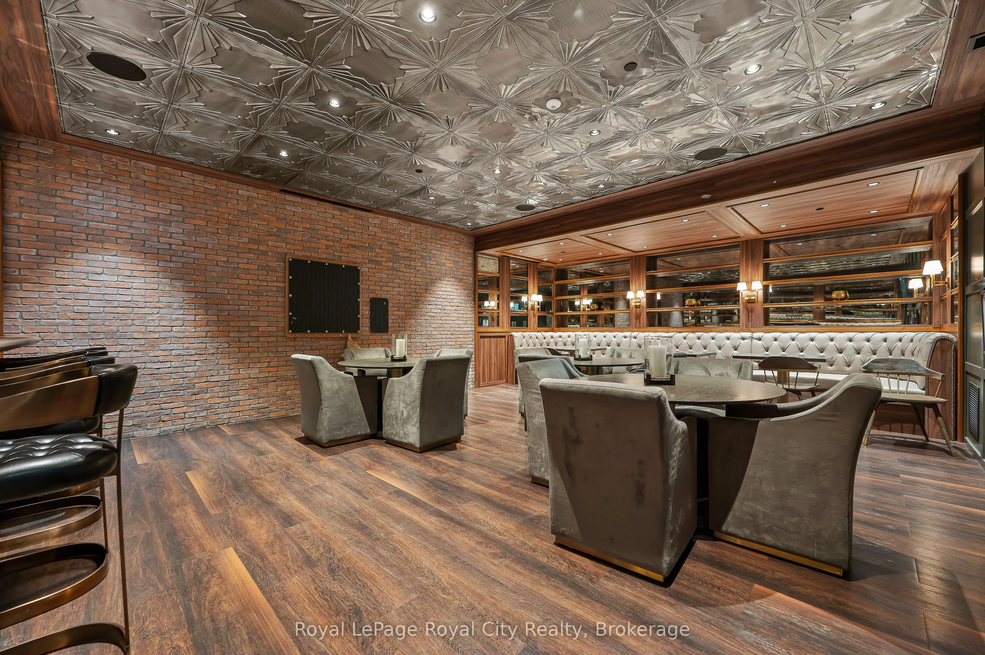 73 Arthur Street S #504