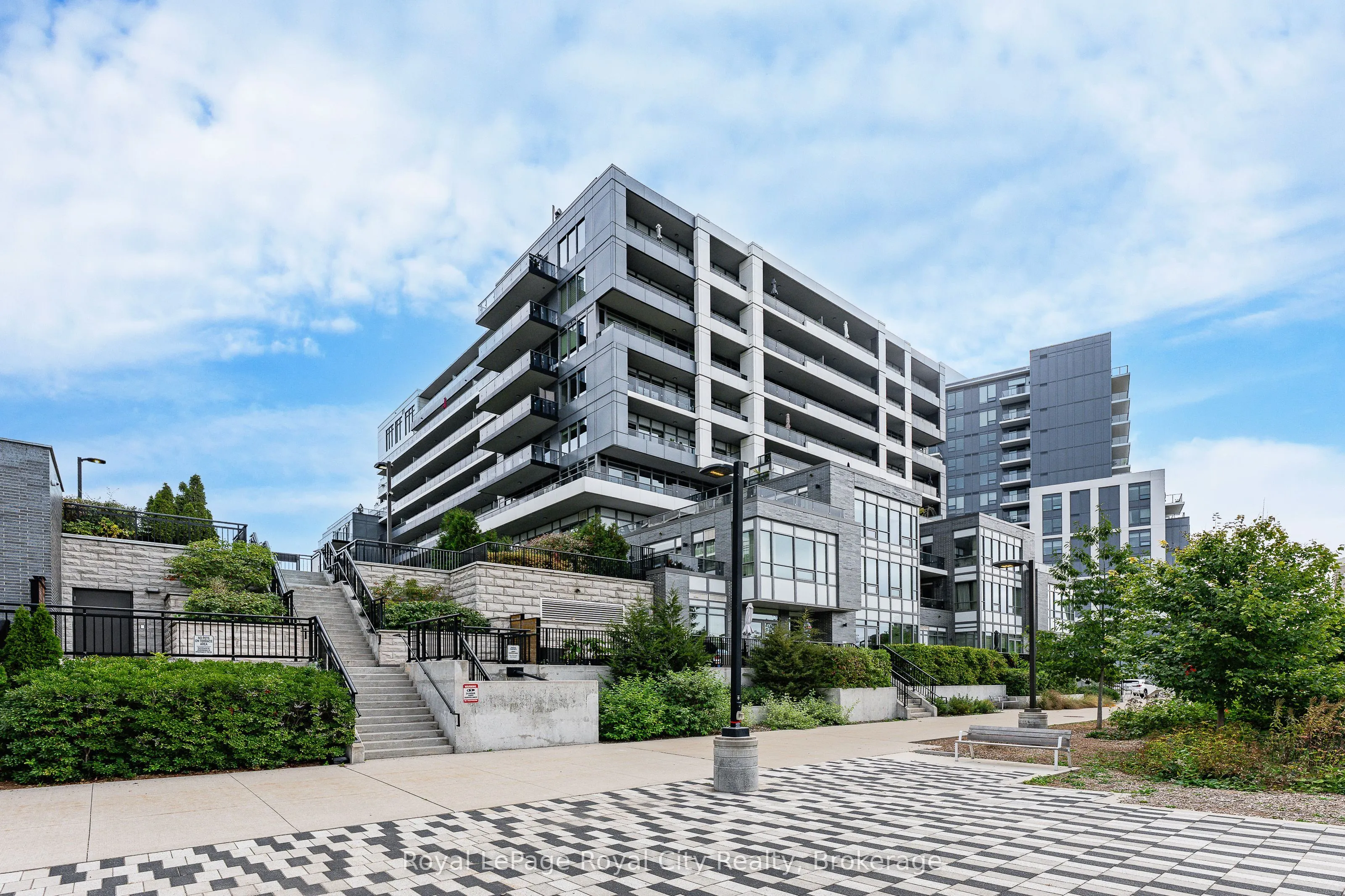 73 Arthur Street S #504