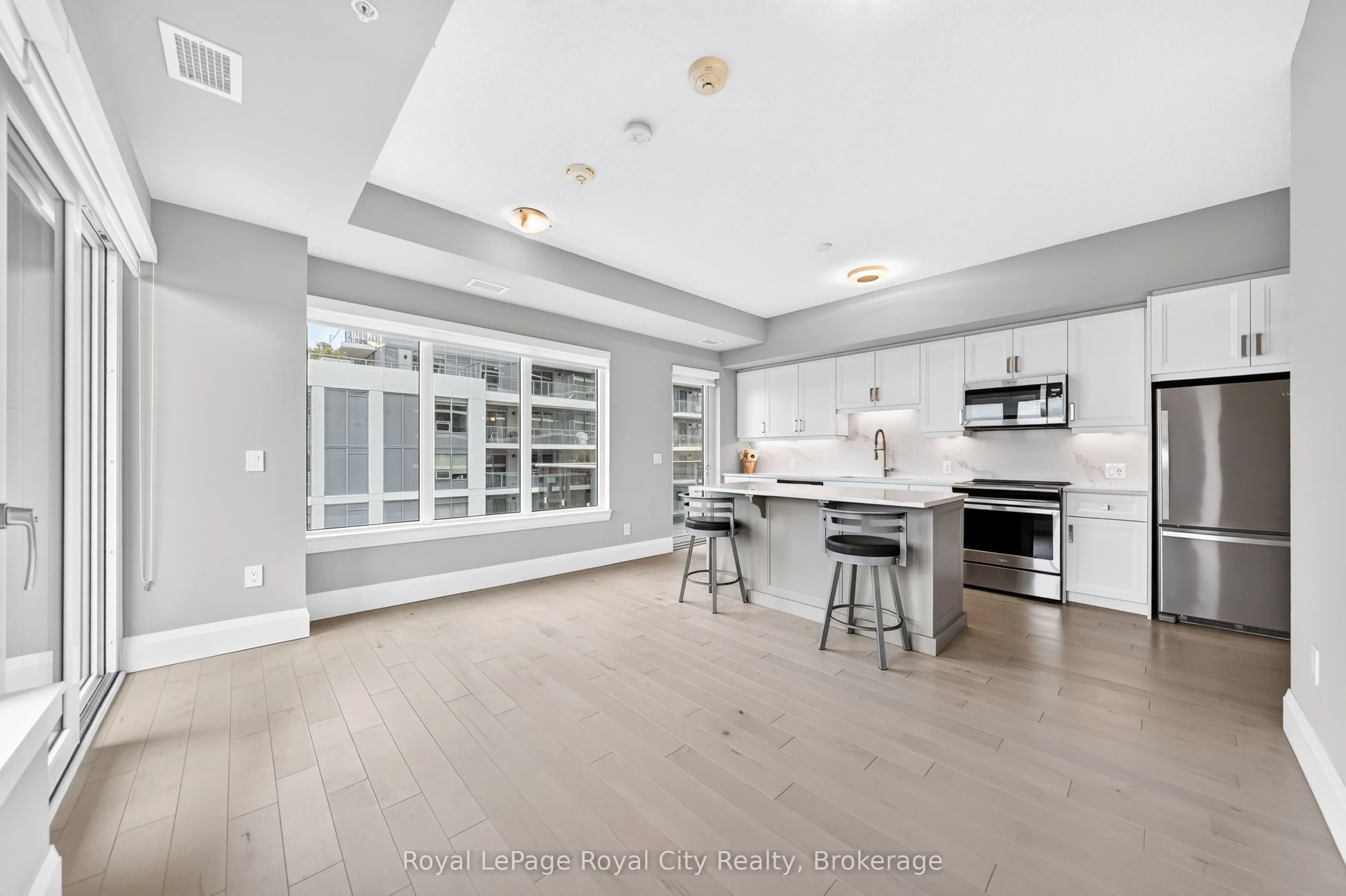 73 Arthur Street S #504