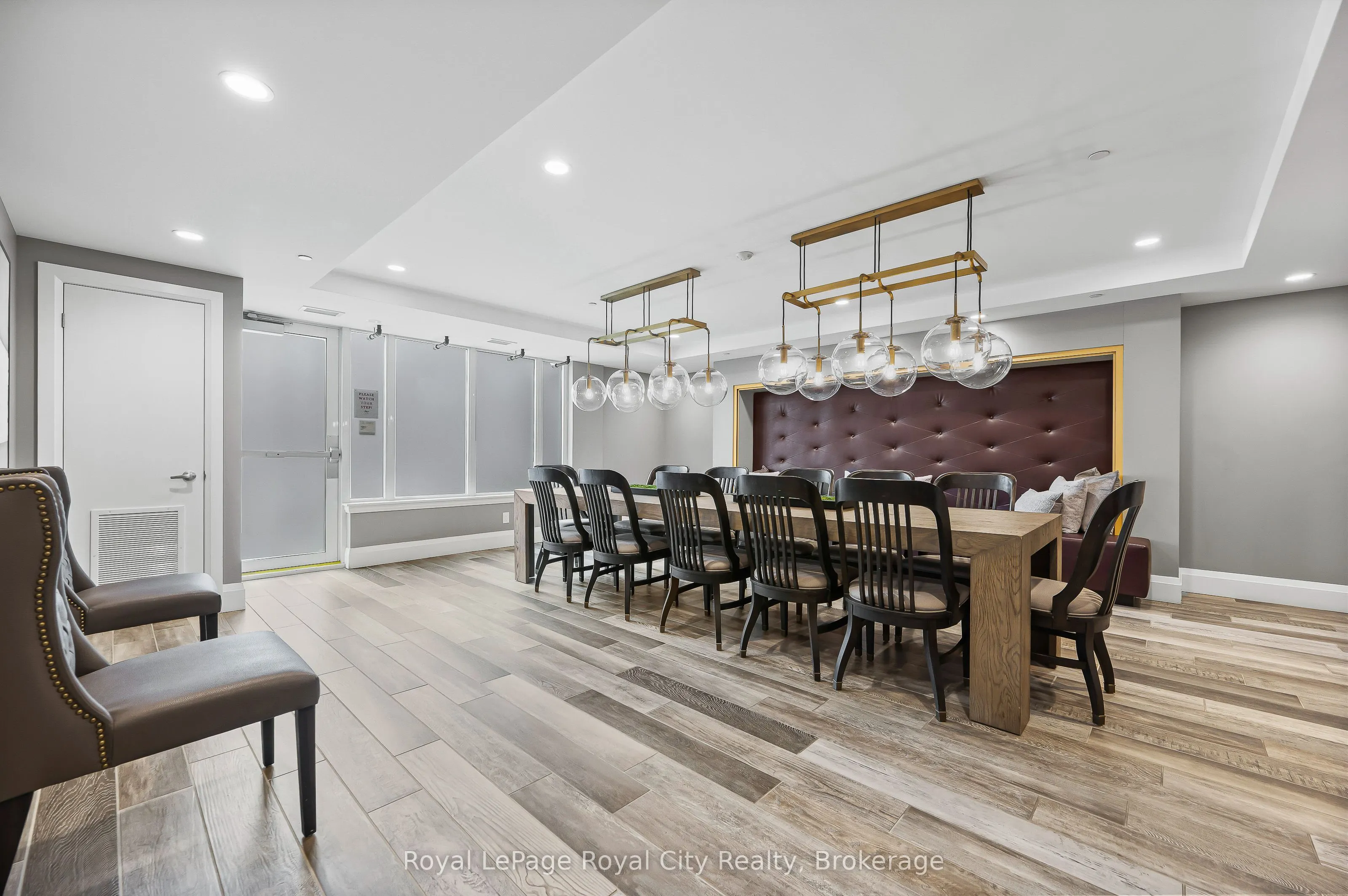 73 Arthur Street S #504