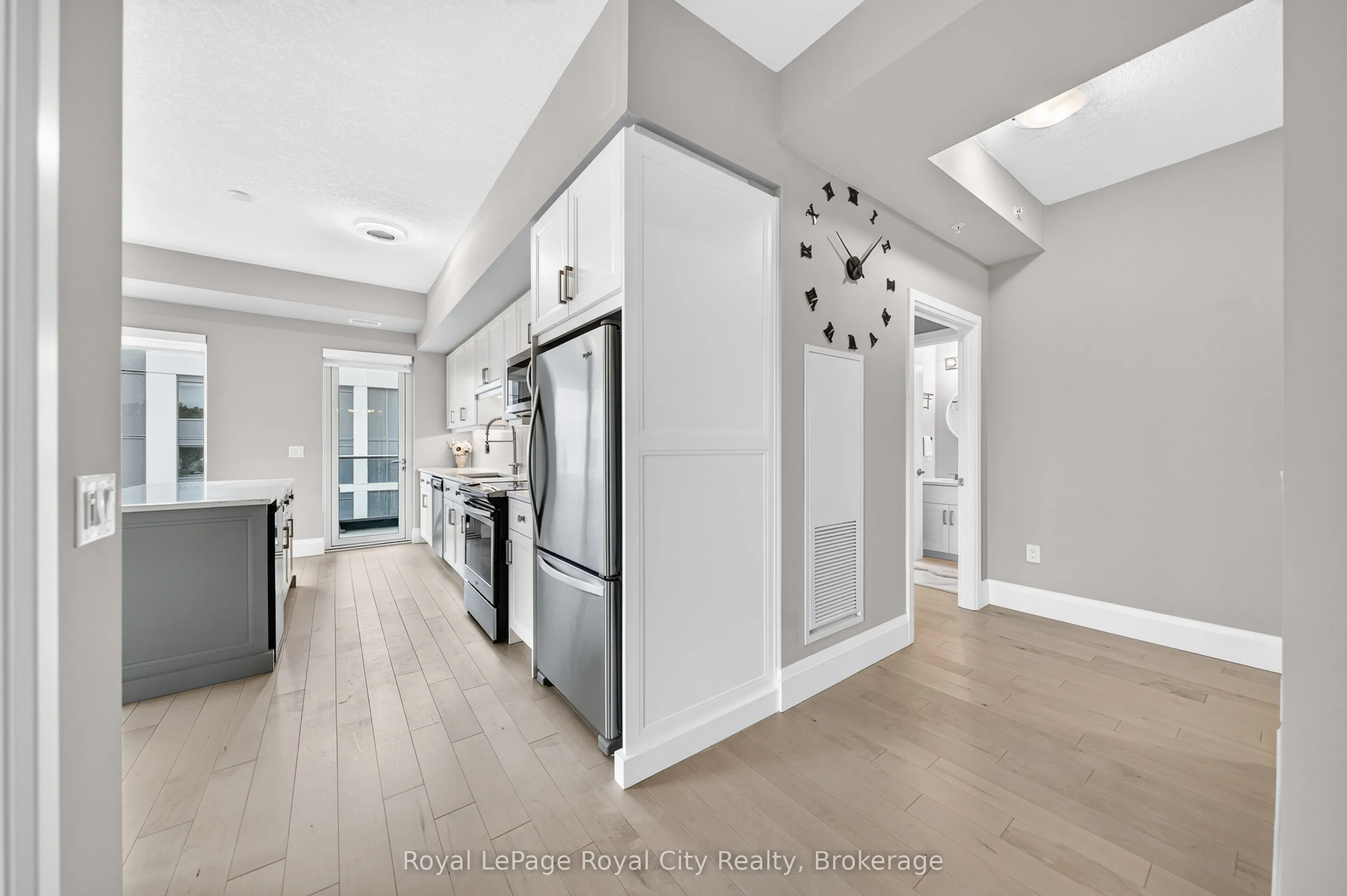 73 Arthur Street S #504