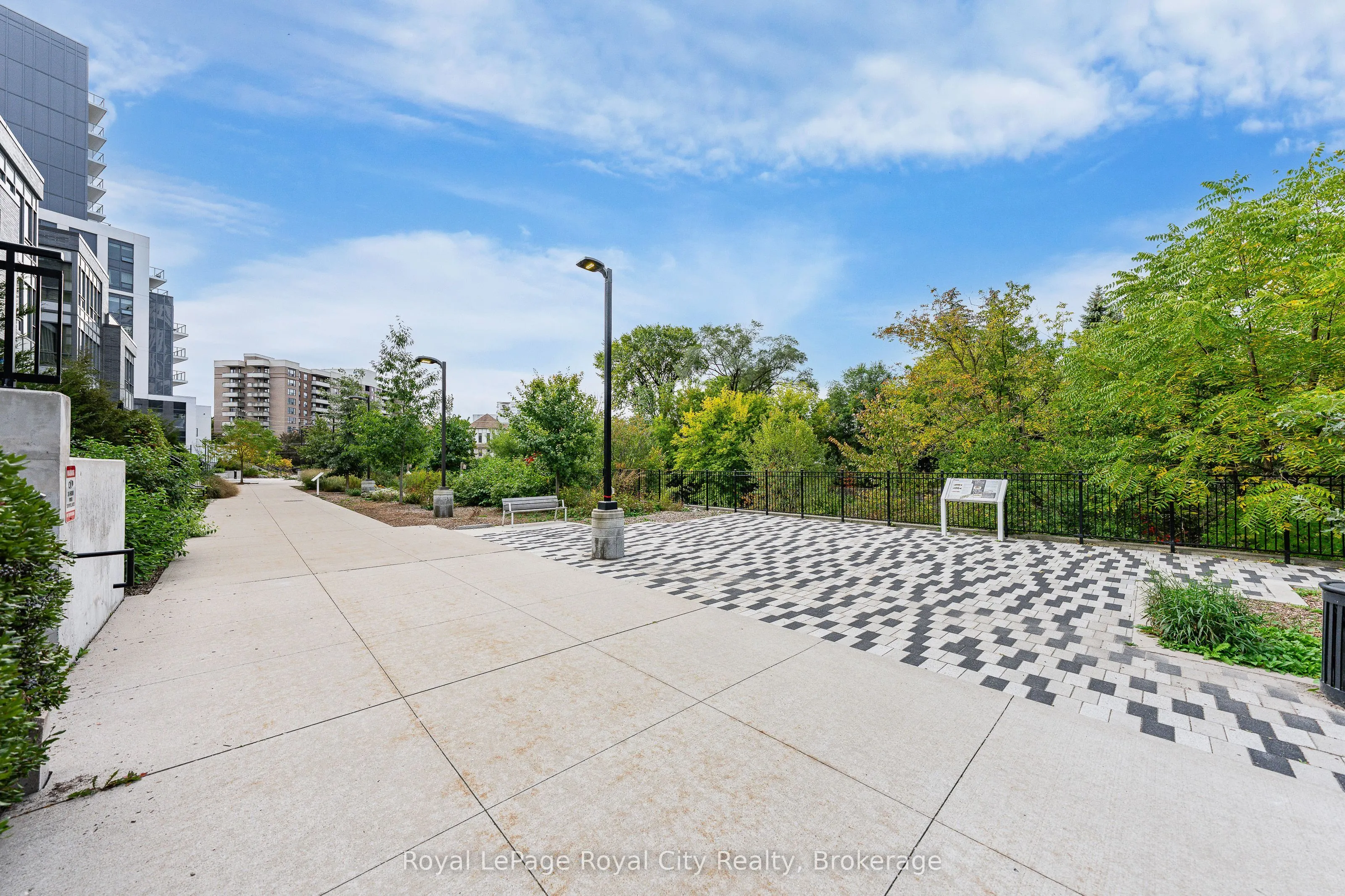 73 Arthur Street S #504