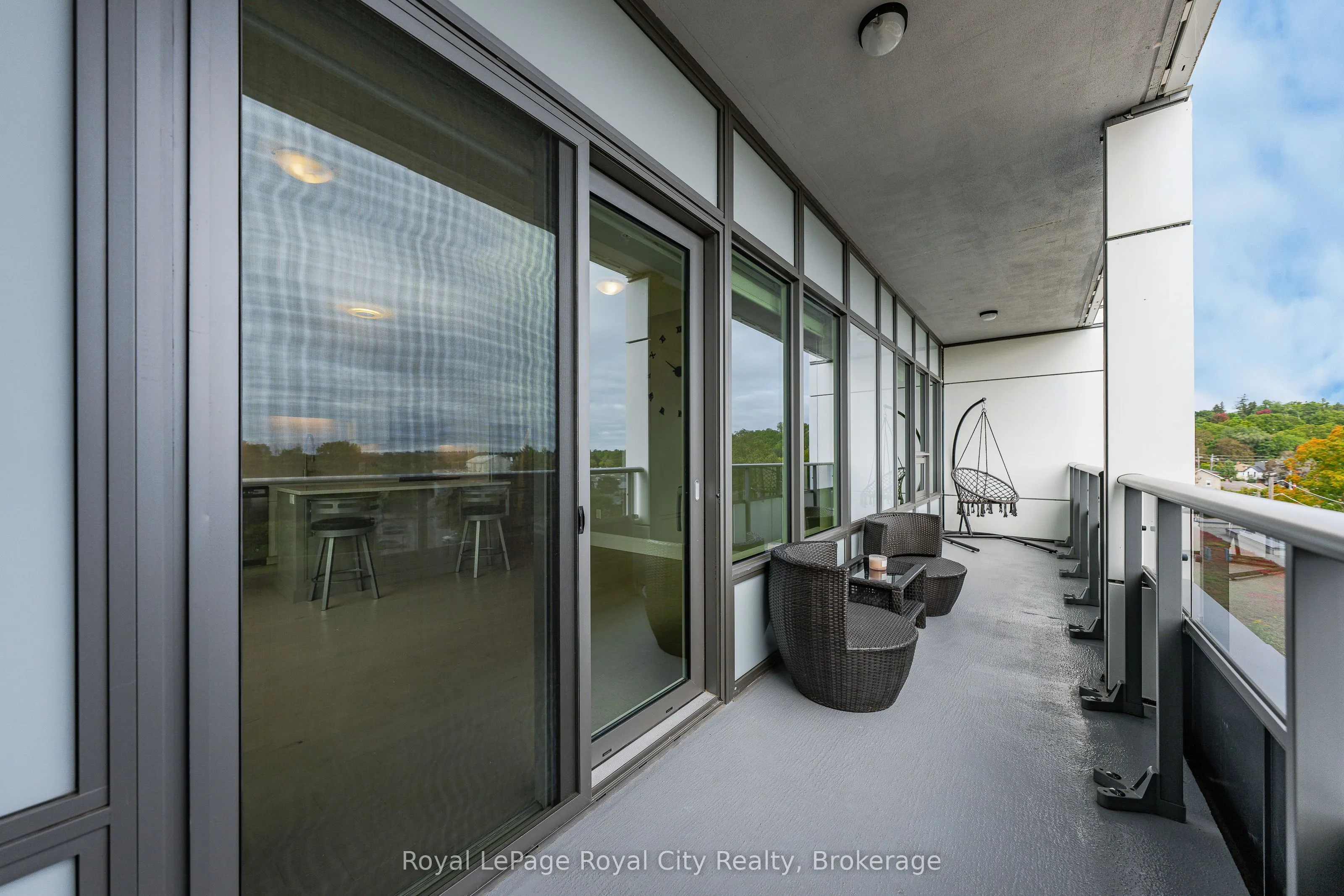 73 Arthur Street S #504