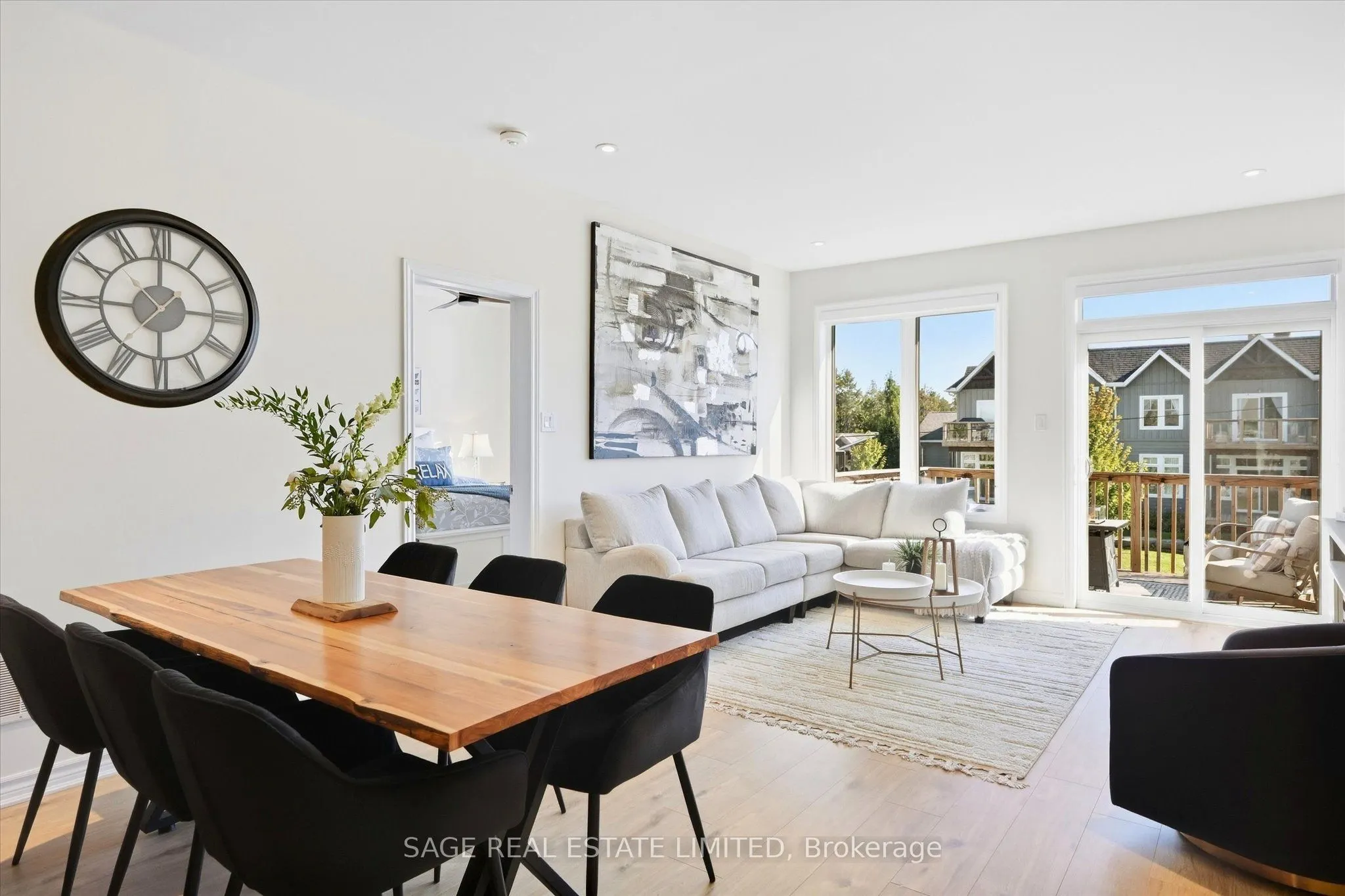 17 Lakewood Crescent #32