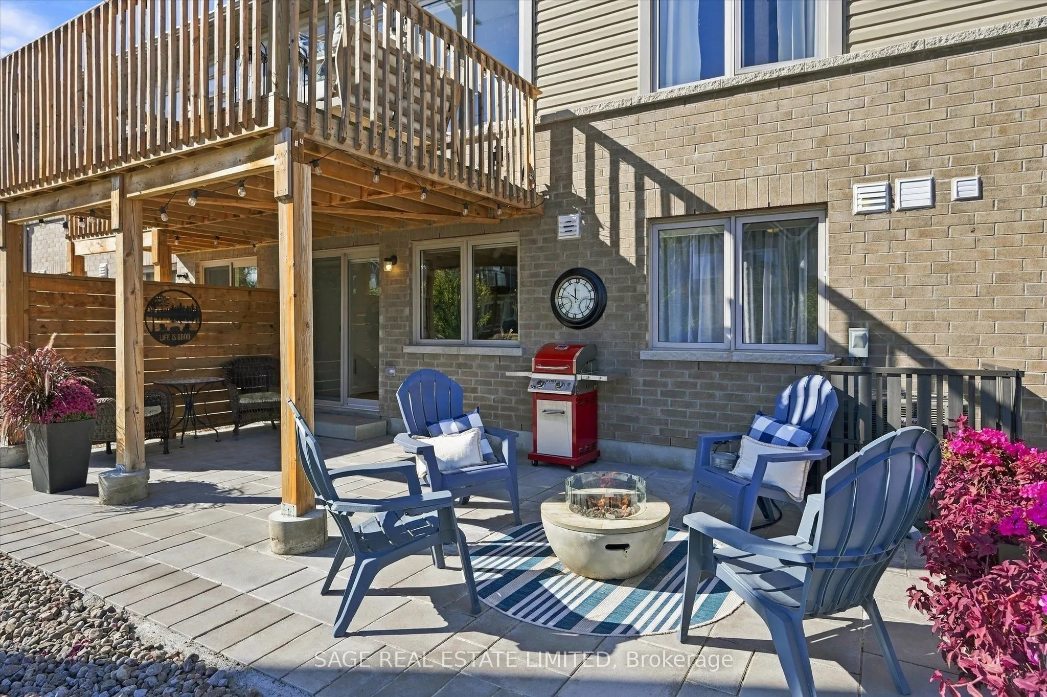 17 Lakewood Crescent #32