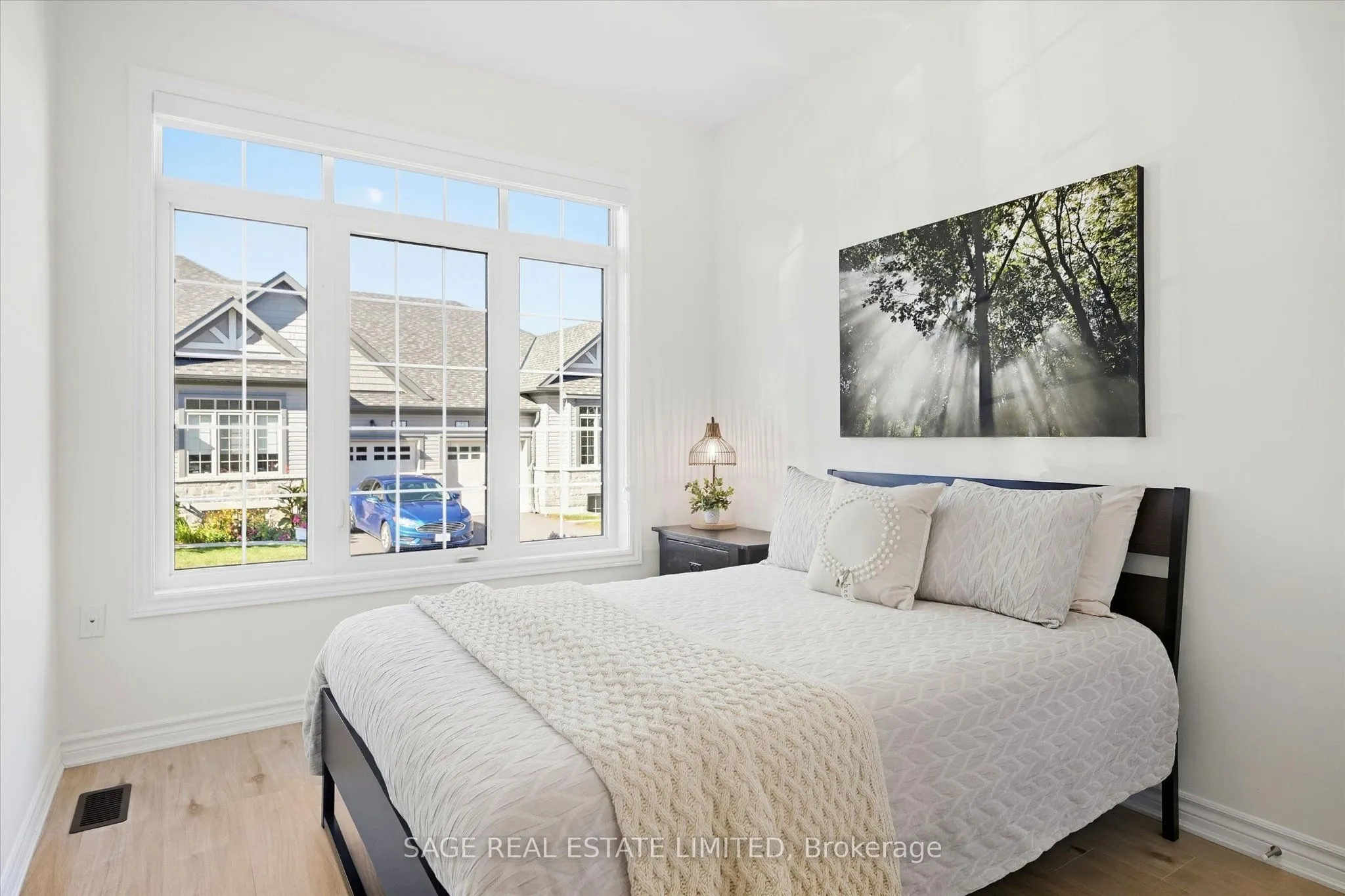 17 Lakewood Crescent #32