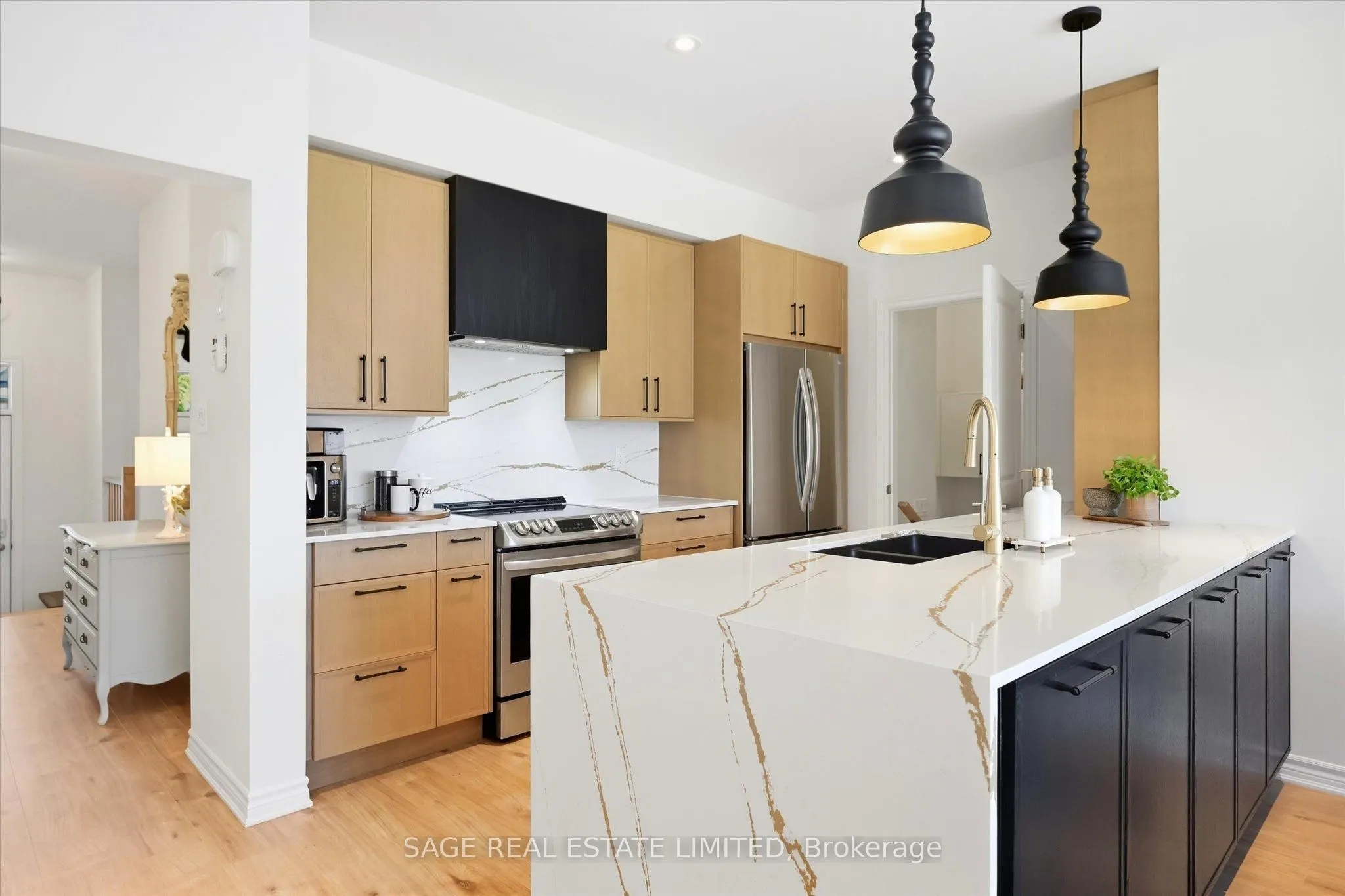 17 Lakewood Crescent #32