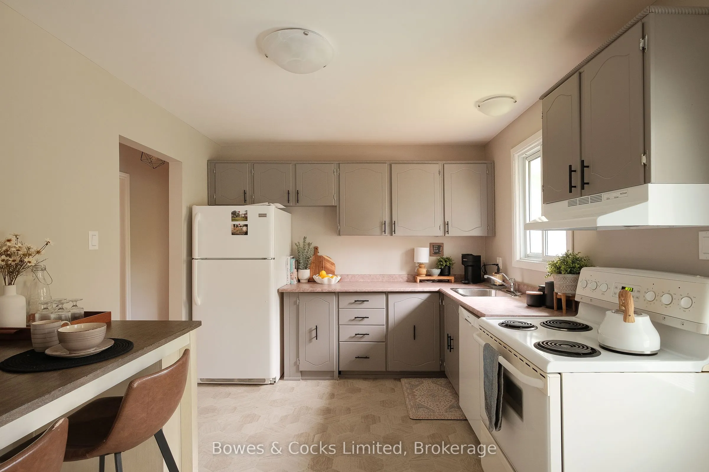 591 Otonabee Drive