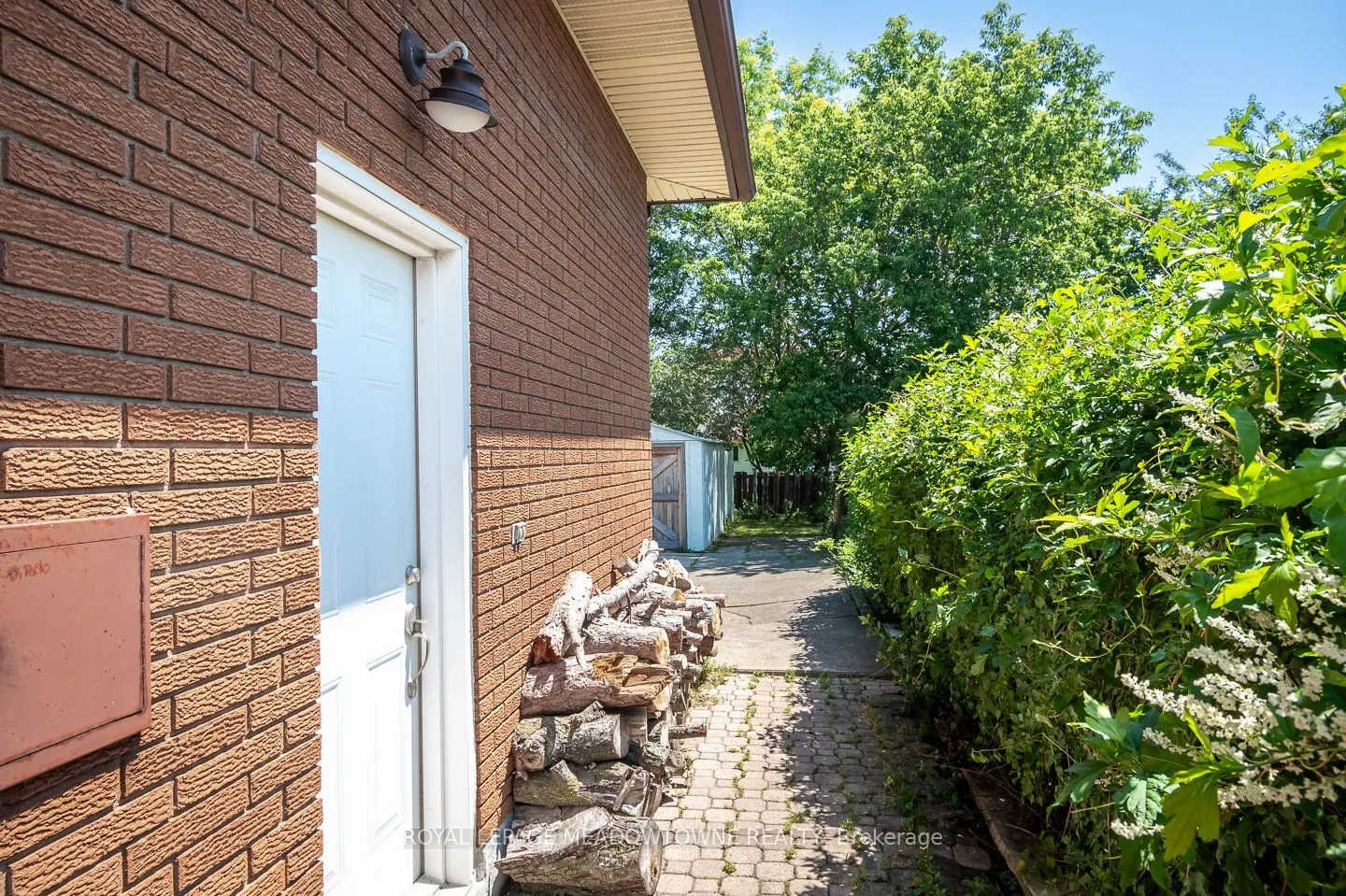 180 West Side Road