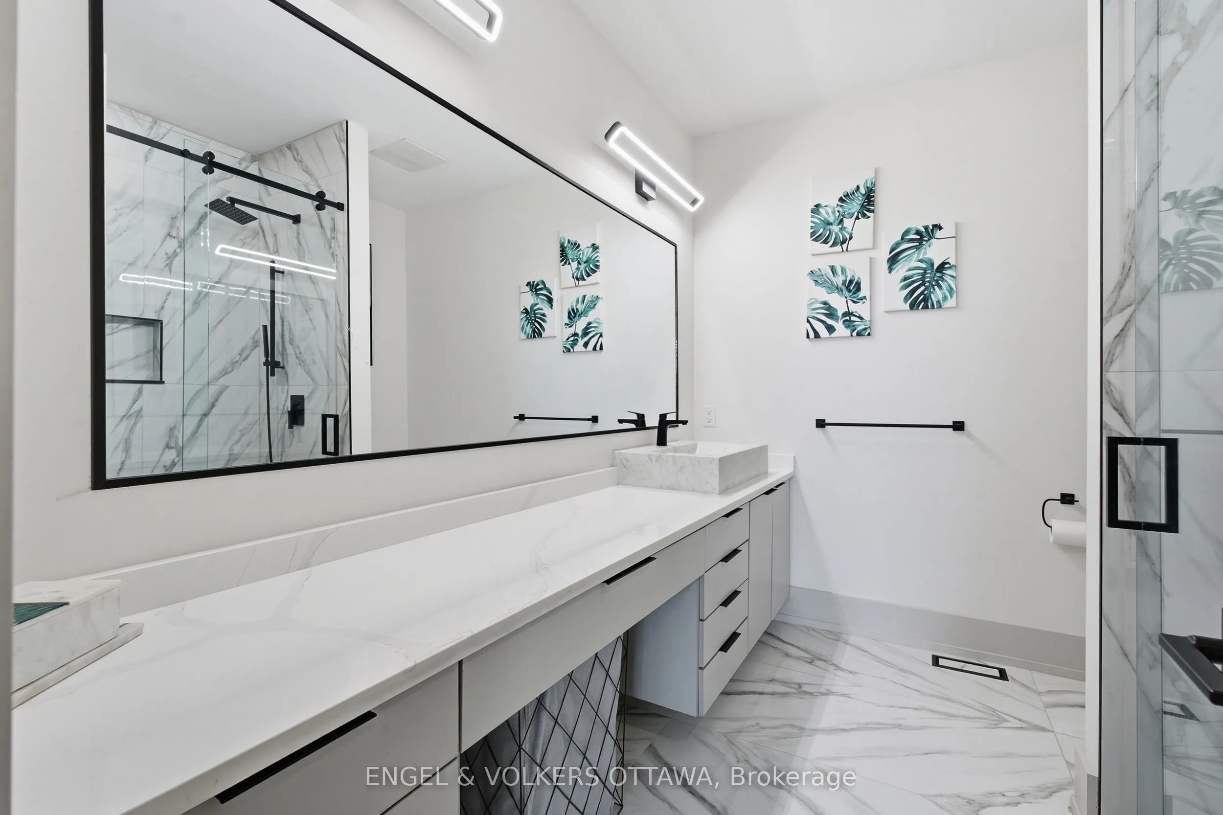 1057 Green Jacket Crescent