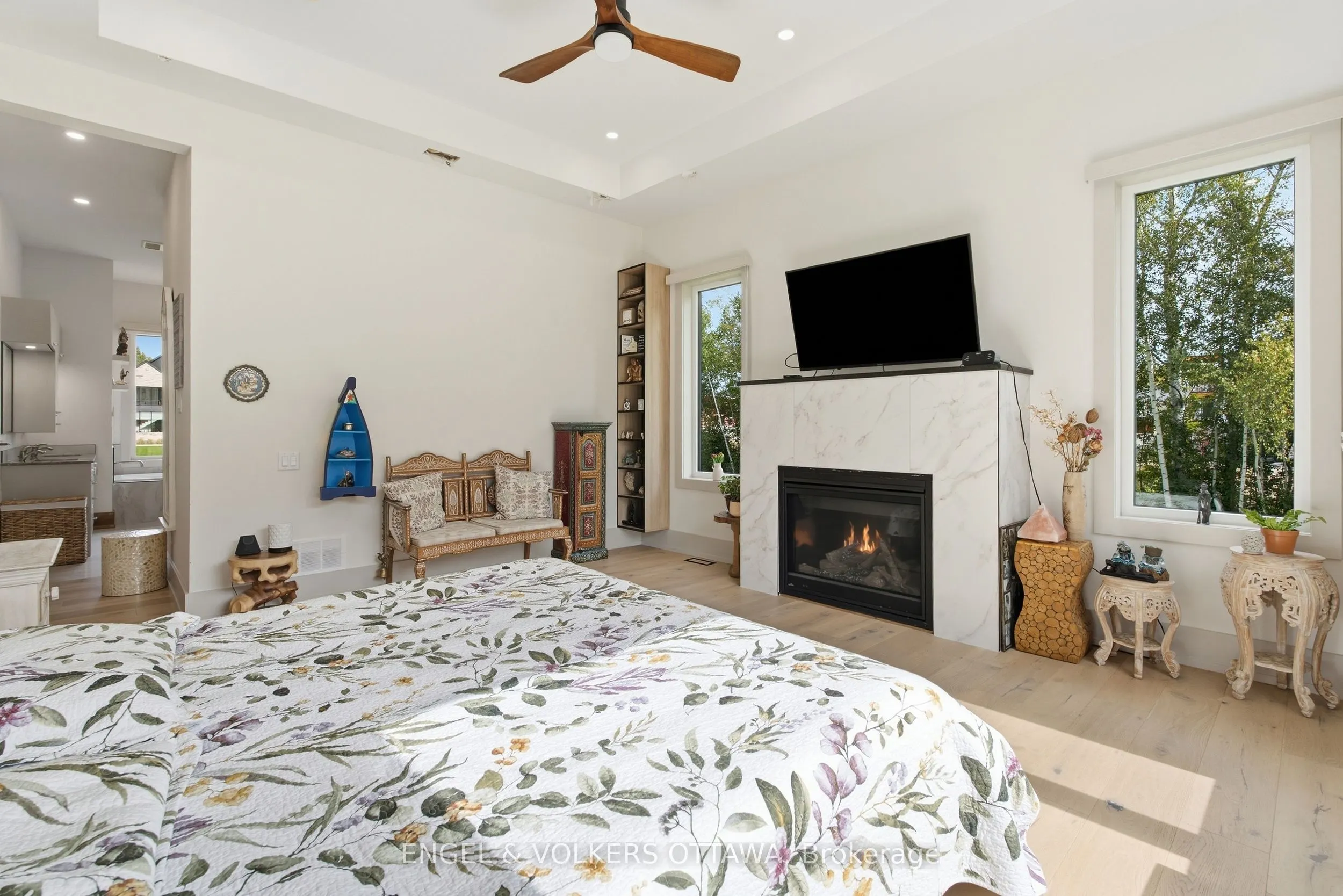 1057 Green Jacket Crescent